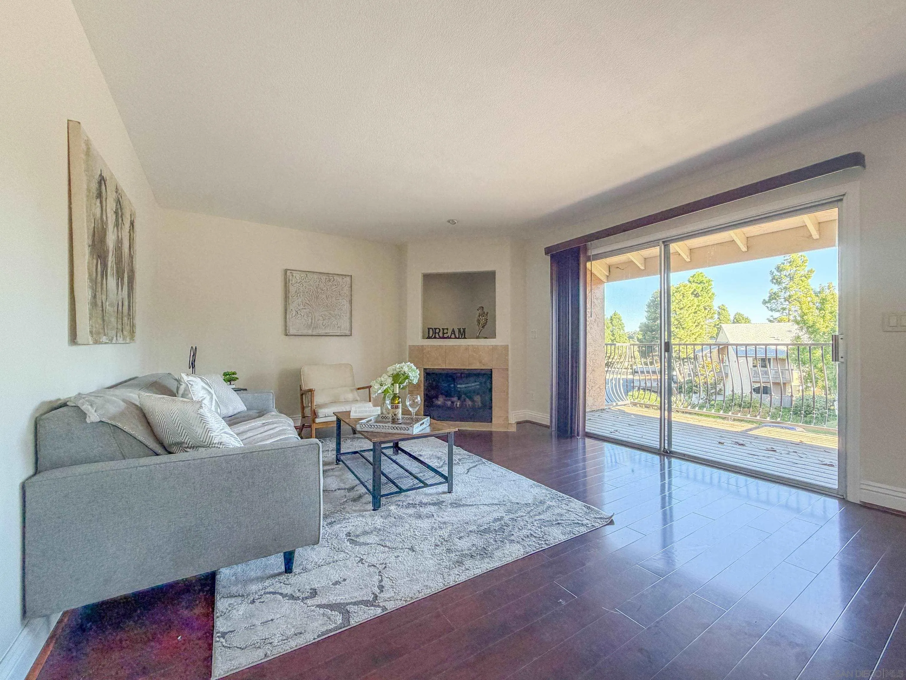 https://cdn.realtyfeed.com/cdn/127/250041938/28d506e659fe9dd1b1cfeede1e87a965.webp