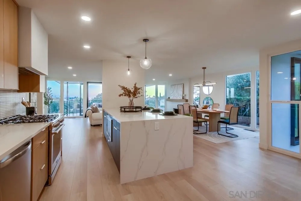https://cdn.realtyfeed.com/cdn/127/250041941/c5a041f60f4b6d80c7cf17aa82cc2792.webp