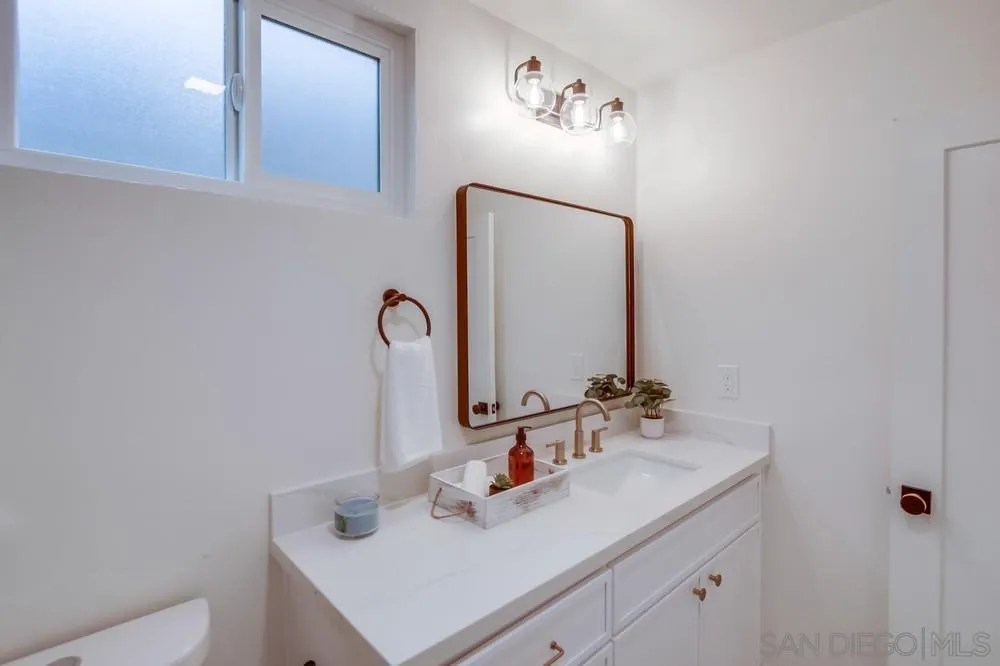 https://cdn.realtyfeed.com/cdn/127/250041944/70b7241b1fd4c5420c2c71572c5b0b01.webp