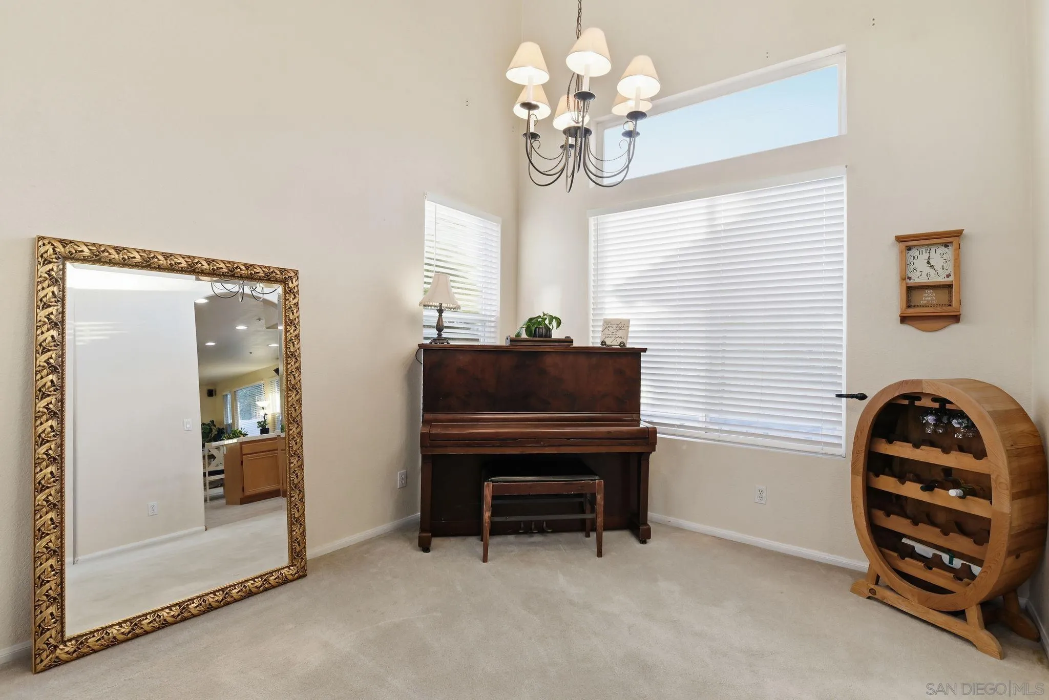 https://cdn.realtyfeed.com/cdn/127/250041949/4df8fce2b37ecd3384e06c25f9d40e94.webp