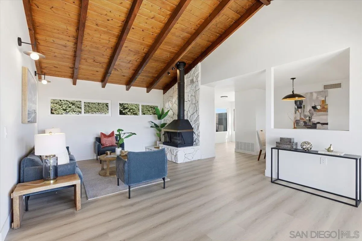 https://cdn.realtyfeed.com/cdn/127/250041954/b60a50ca9d2e907ffed5400a165b9007.webp