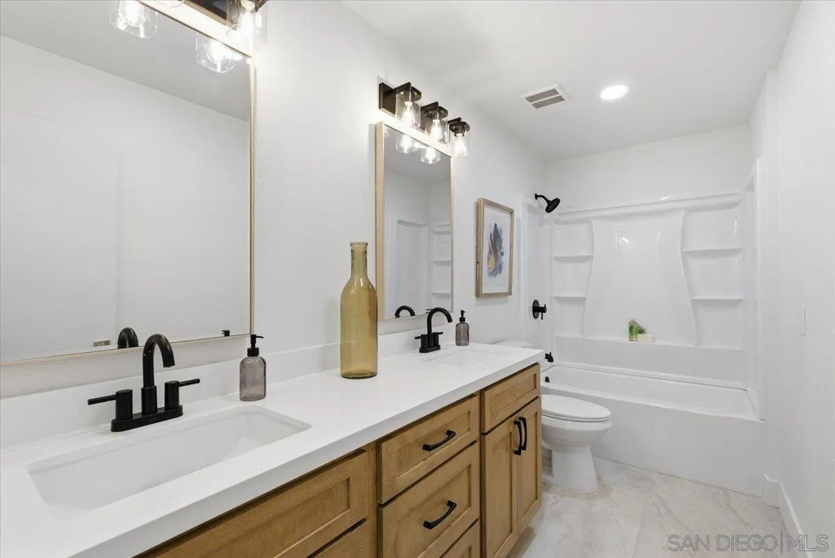 https://cdn.realtyfeed.com/cdn/127/250041954/bdbbc4179fc483a7822b0b78476e15c8.webp
