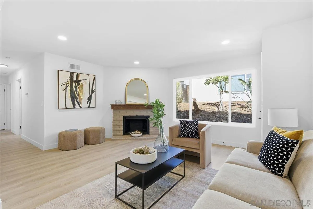 https://cdn.realtyfeed.com/cdn/127/250041955/150df88bb593baba842c9dffdb7ed8bc.webp