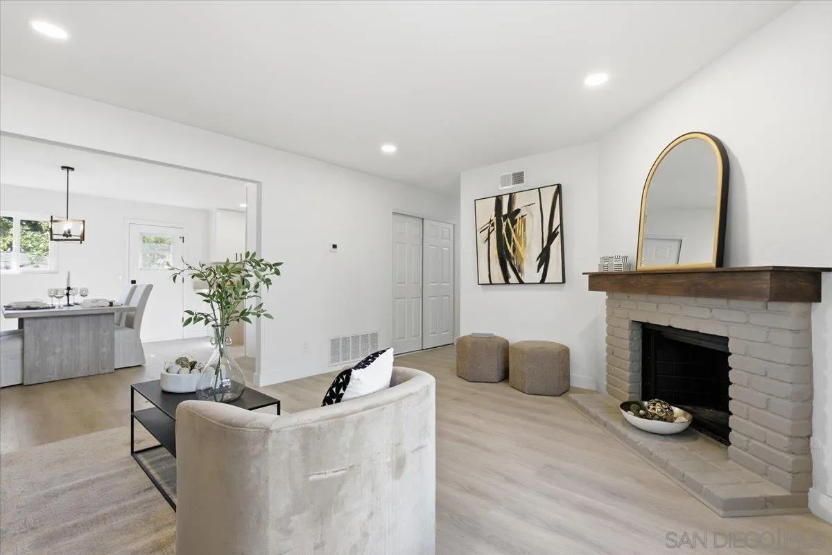 https://cdn.realtyfeed.com/cdn/127/250041955/d112e2e526e8239002b4e38c1e8b3e87.webp