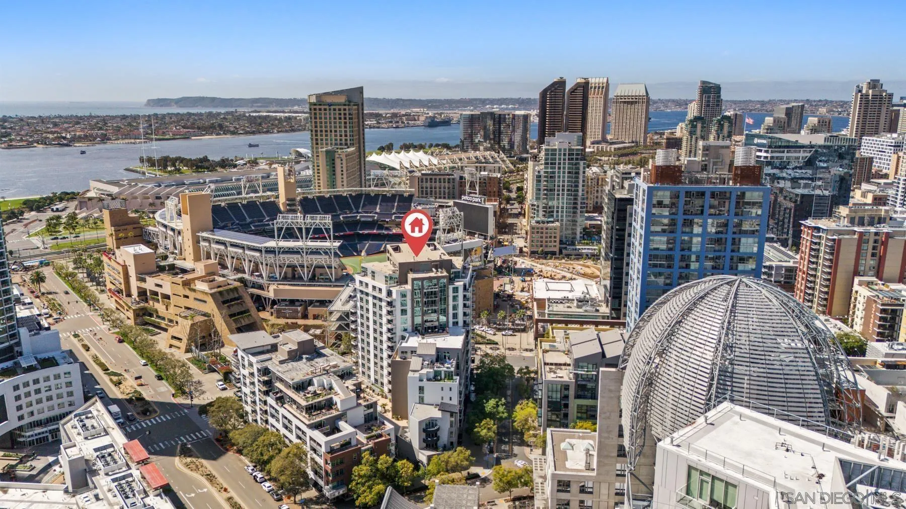 https://cdn.realtyfeed.com/cdn/127/250041956/36cd9e41911e2e9682f73b45ab0f57c8.webp