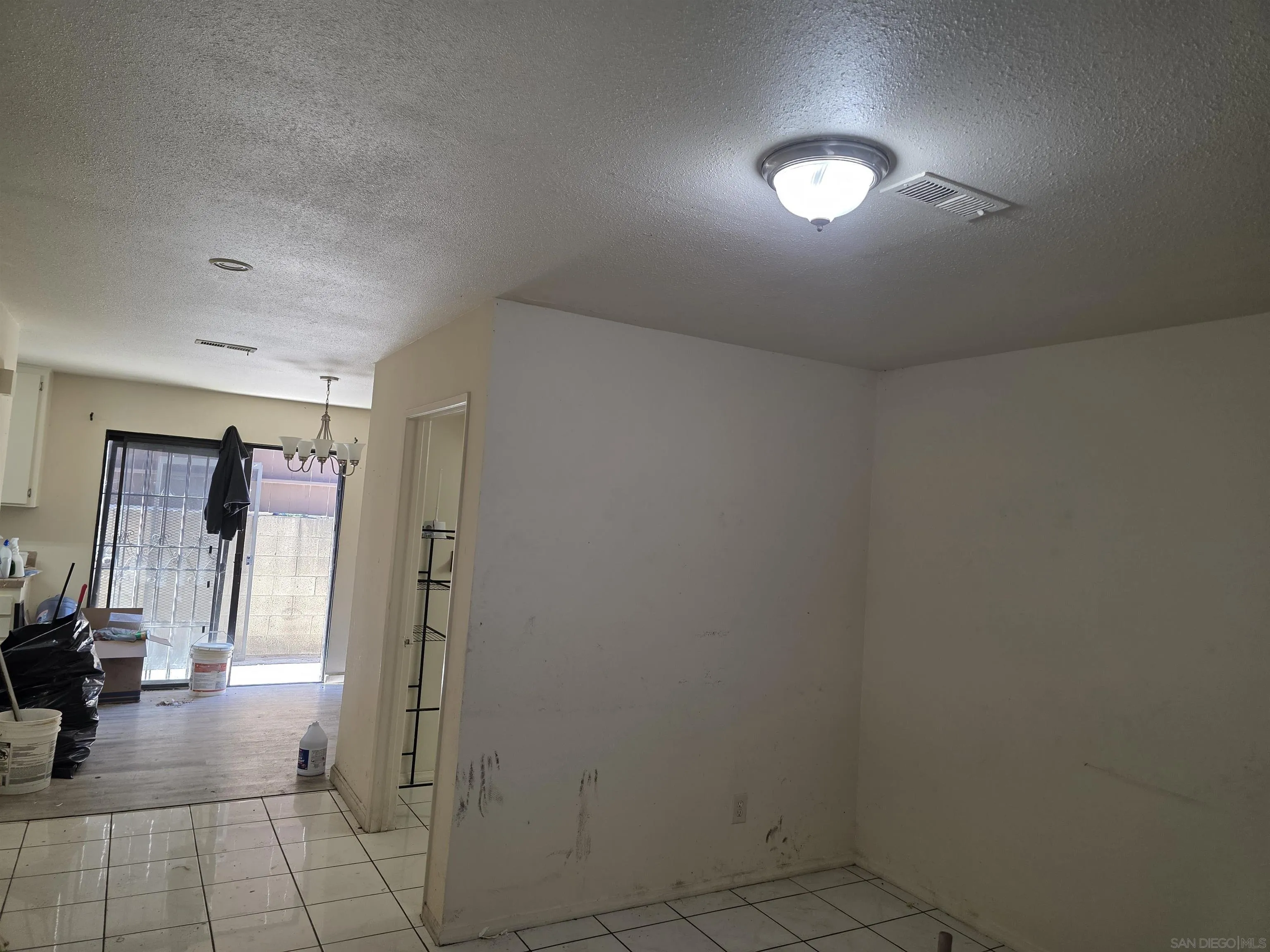 https://cdn.realtyfeed.com/cdn/127/250041957/ee5f848ef4a194839f0419165619d02a.webp