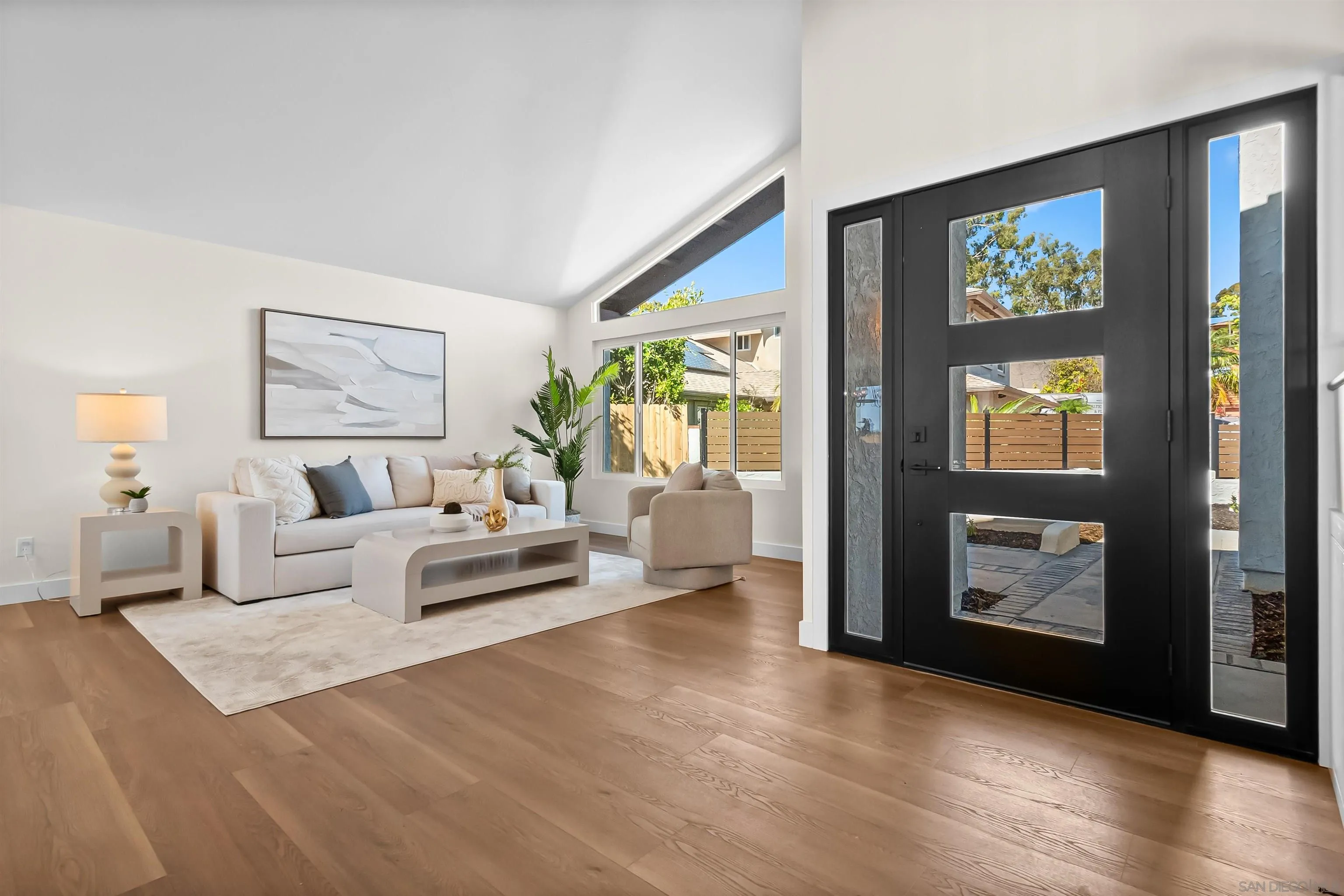 https://cdn.realtyfeed.com/cdn/127/250041971/8a4b74f53dec2f25655d8cadbbd1a38f.webp