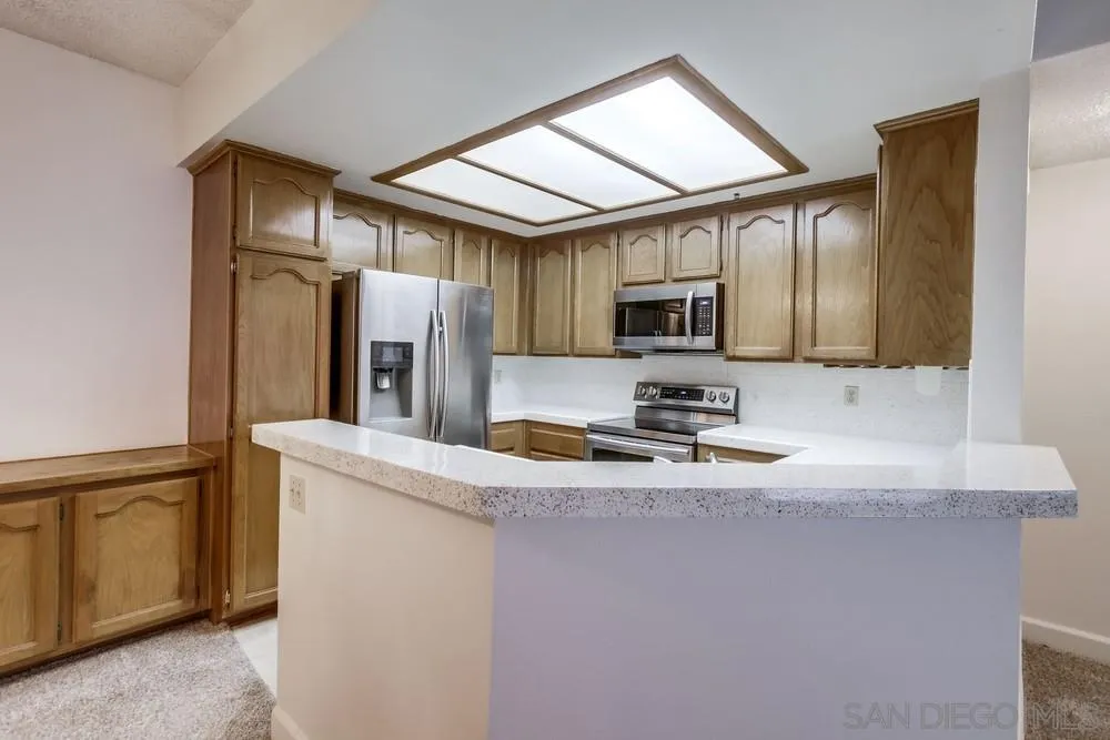 https://cdn.realtyfeed.com/cdn/127/250041972/e7b67507df0b9abc18db6648a9fe6a05.webp