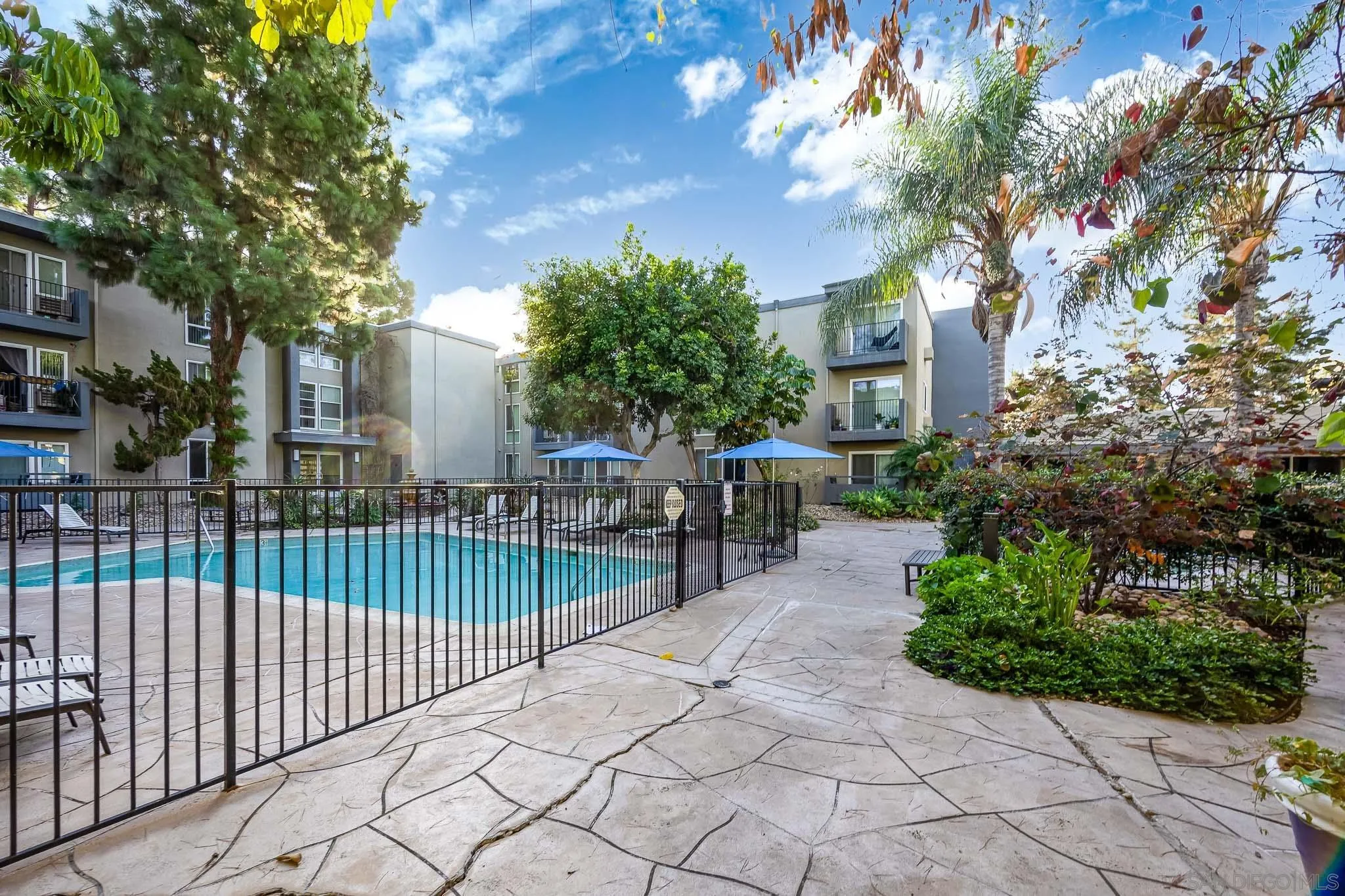 https://cdn.realtyfeed.com/cdn/127/250041974/b52012e9f93cf575a772a94d4d5cd565.webp