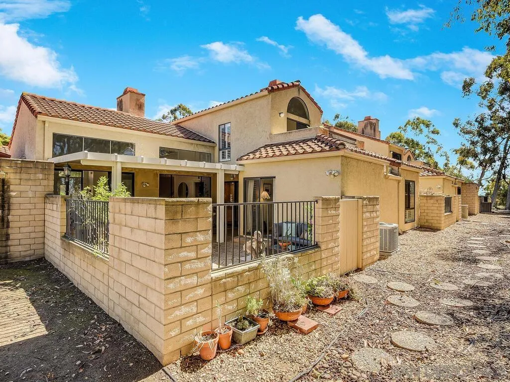Photo #31: 250041975 Listing: Photo #31