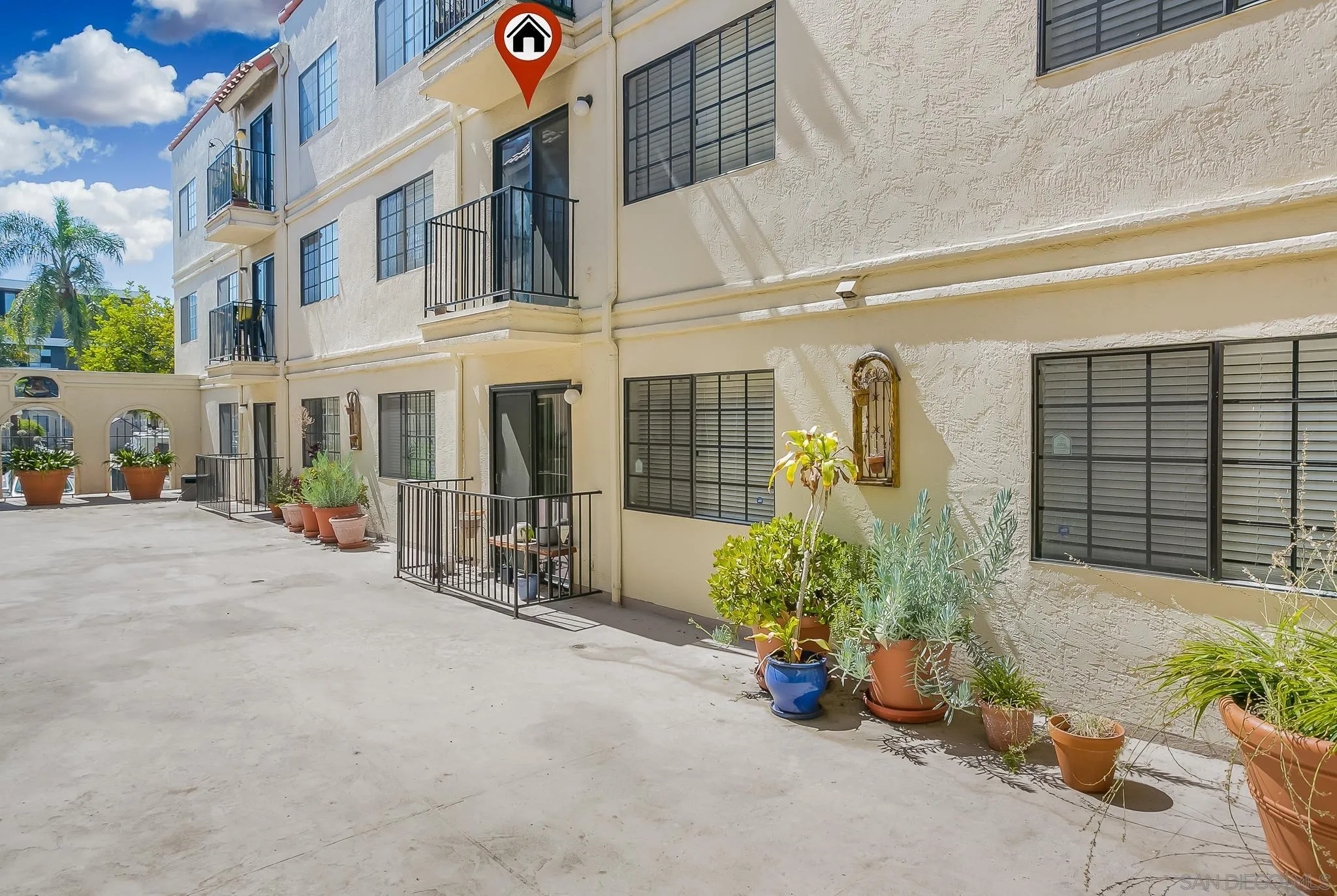 https://cdn.realtyfeed.com/cdn/127/250041983/e08a480148f88b27b6a407bc6dbeb58d.webp