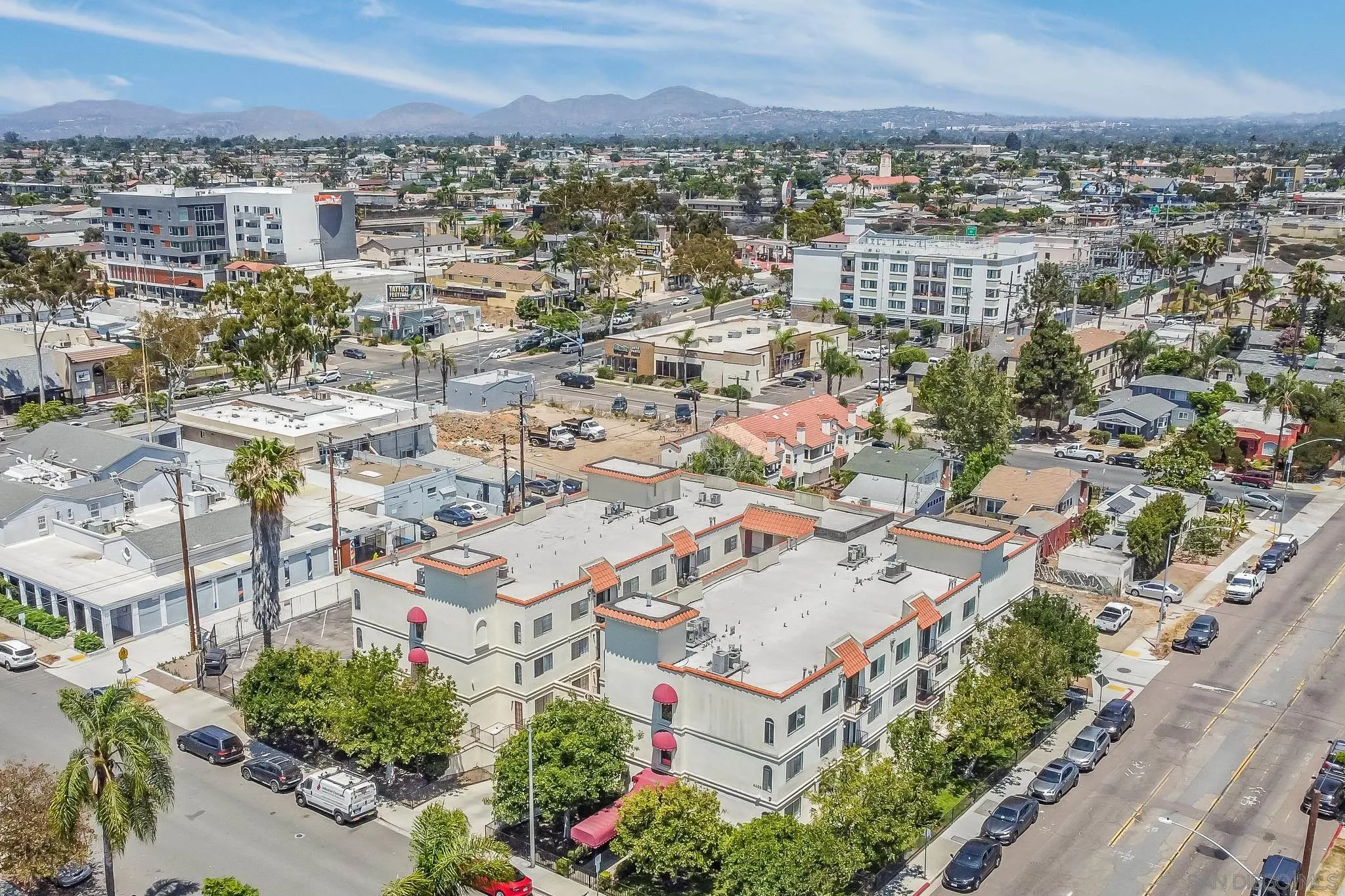 Photo #3: 250041983 Listing 