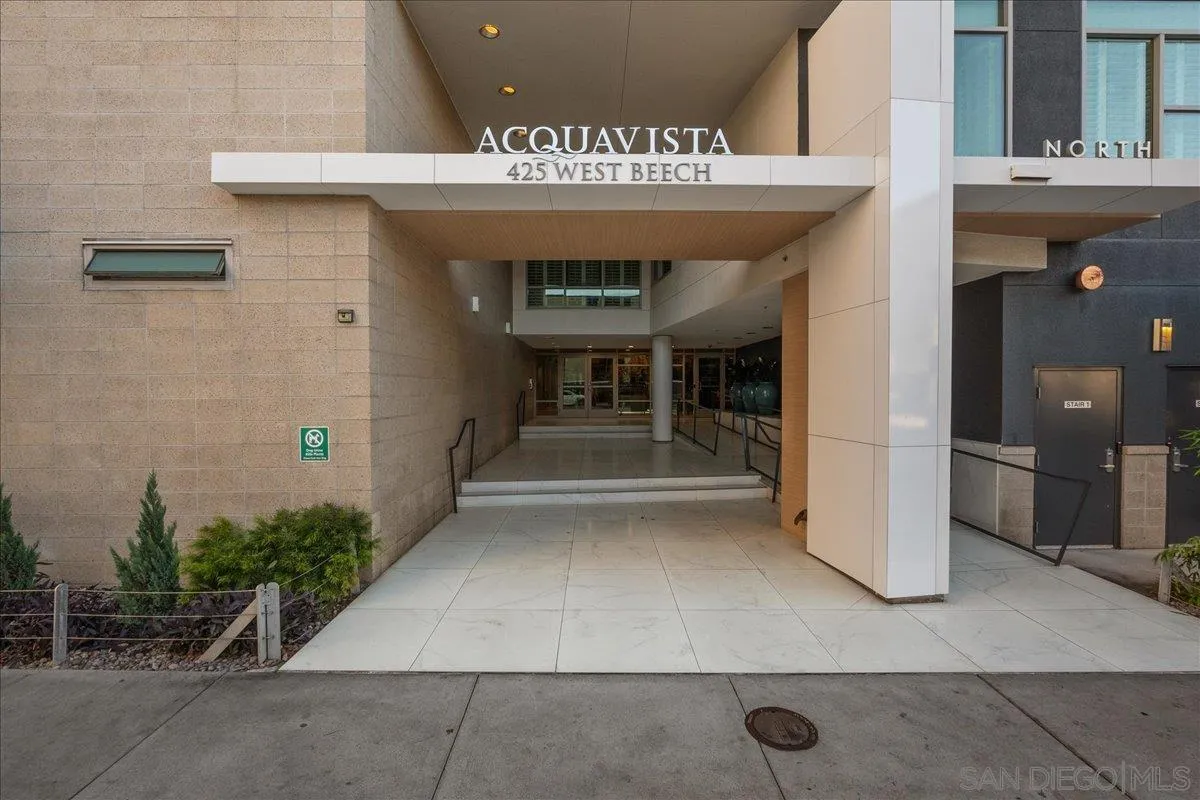 https://cdn.realtyfeed.com/cdn/127/250041984/2c01c3bc27d3aad333d0ac437aee68ba.webp
