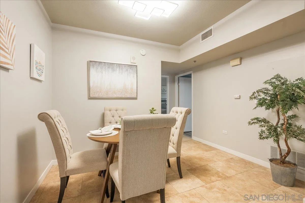 Photo #6: 250041984 Listing 