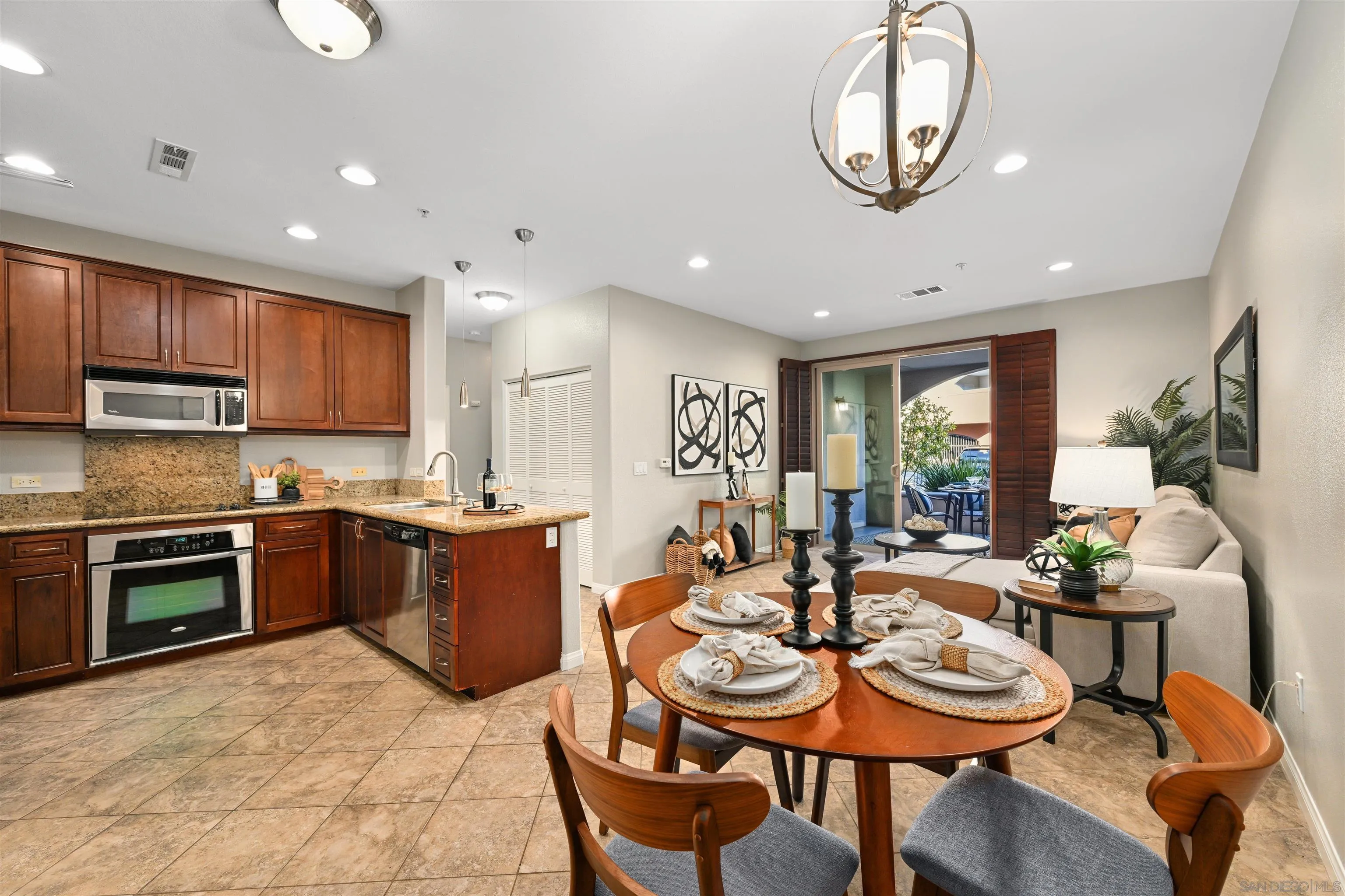 https://cdn.realtyfeed.com/cdn/127/250041987/b4515ce28750592687785b8713dbe909.webp