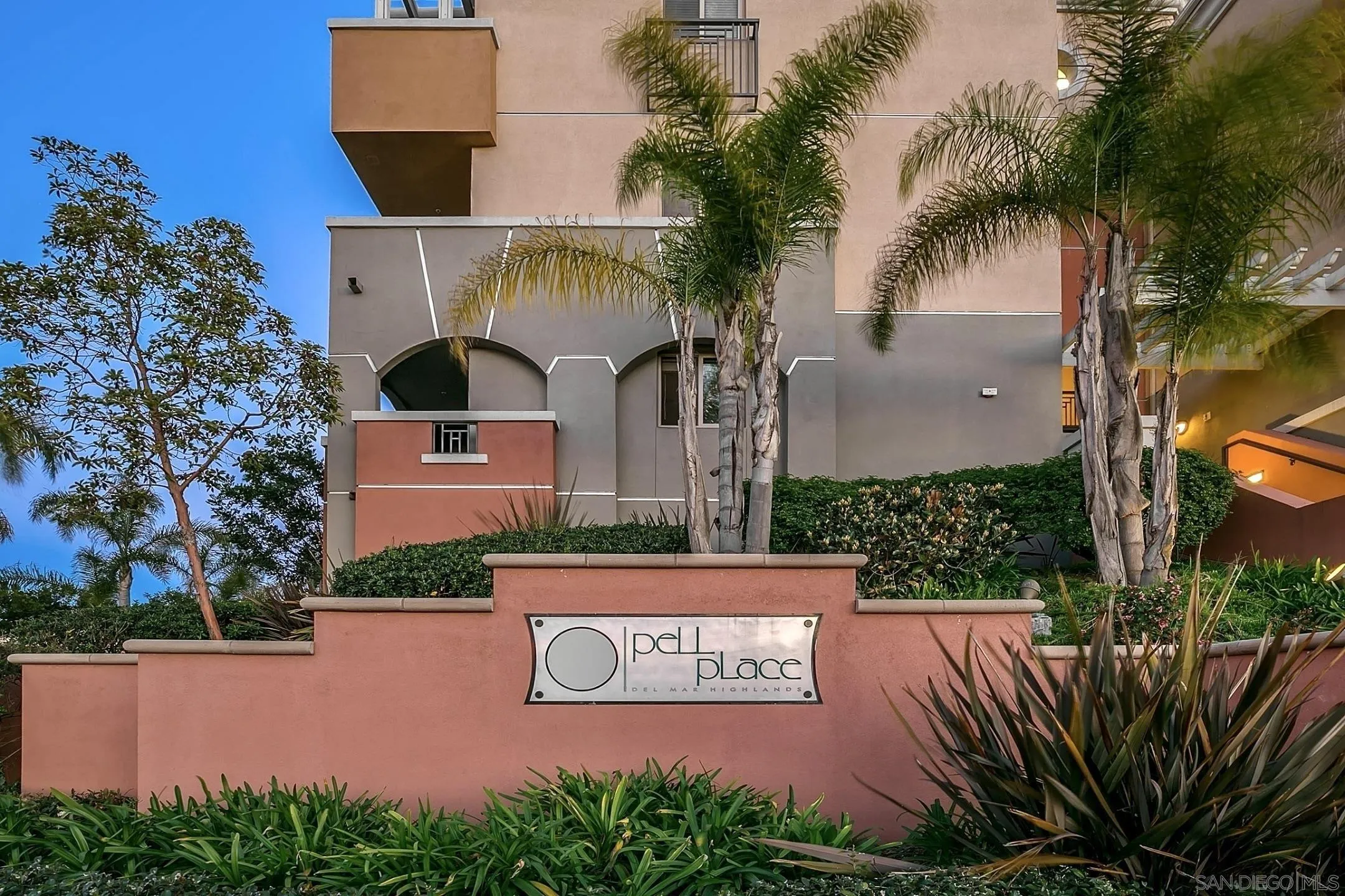 https://cdn.realtyfeed.com/cdn/127/250041987/d8760394e812ae79d3ed7b463e6b8f67.webp
