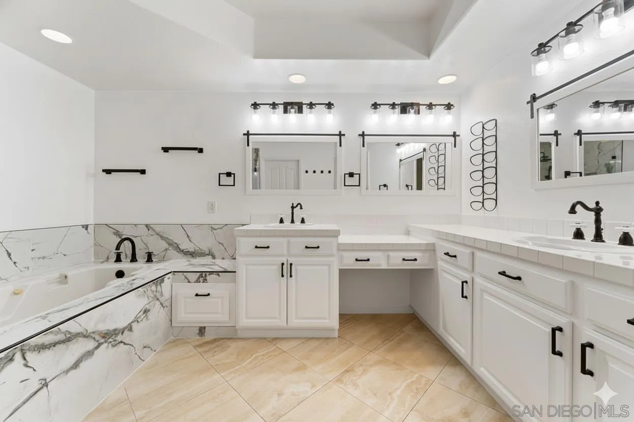https://cdn.realtyfeed.com/cdn/127/250041988/1af8c2b2b9316468469987ee0c9af447.webp