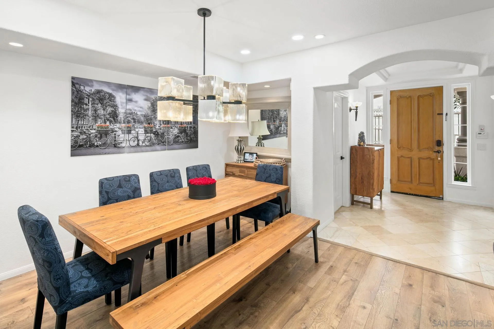 https://cdn.realtyfeed.com/cdn/127/250041988/60cbbb5d7ff18b8ad300c058c35842a2.webp