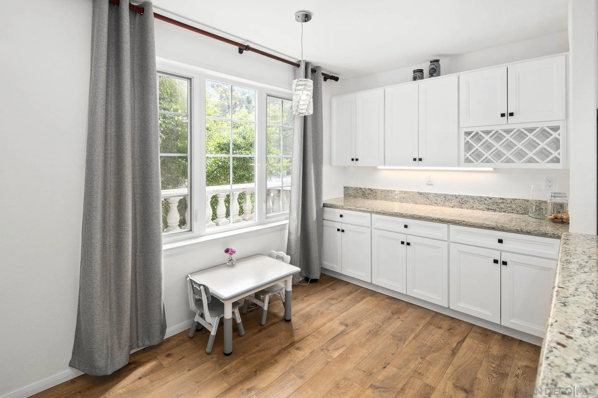 https://cdn.realtyfeed.com/cdn/127/250041988/fd7b01e3f05e8efc433b26b78dc5155d.webp