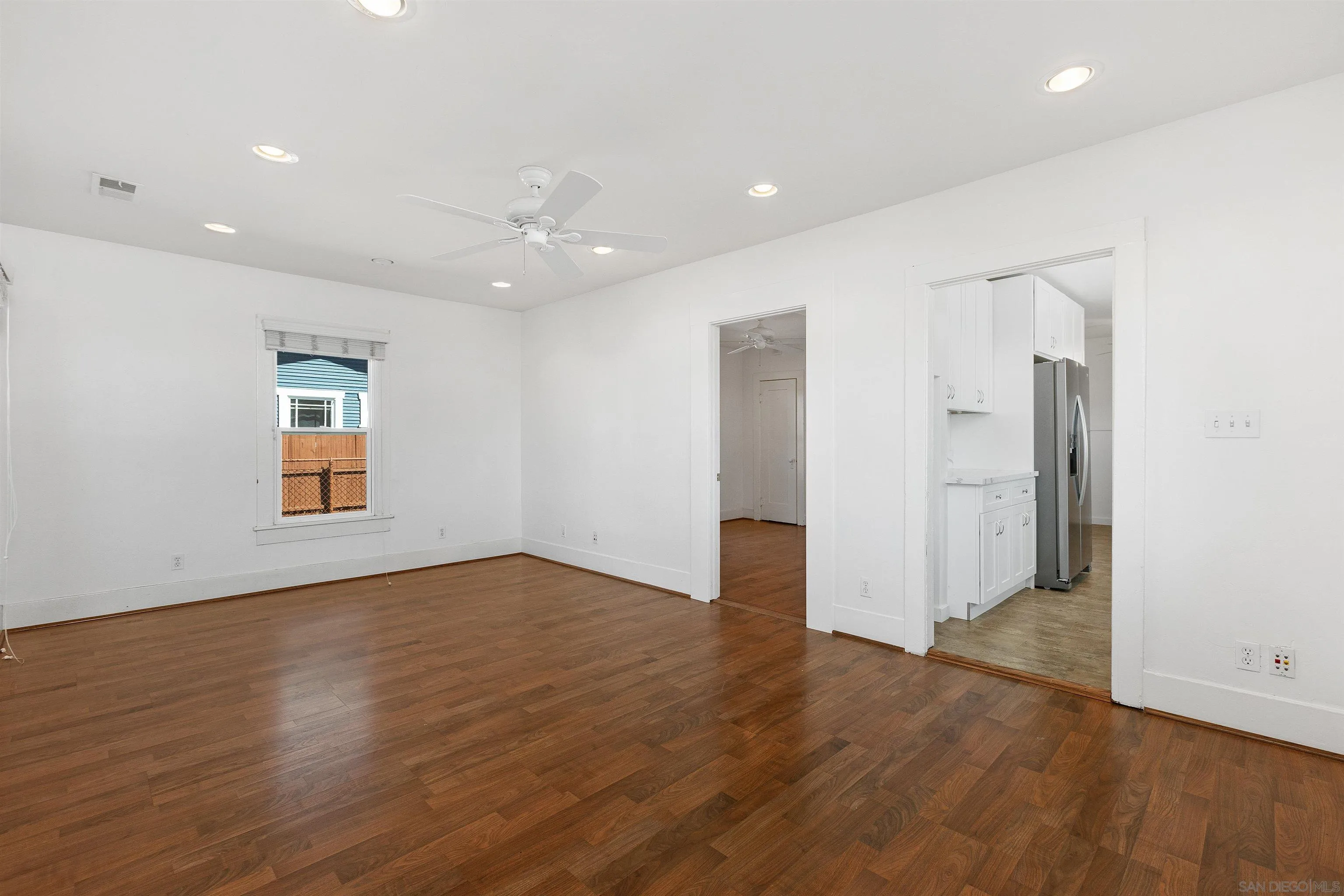 https://cdn.realtyfeed.com/cdn/127/250041990/77251ca105f40b031fecf2fc4224c1e8.webp