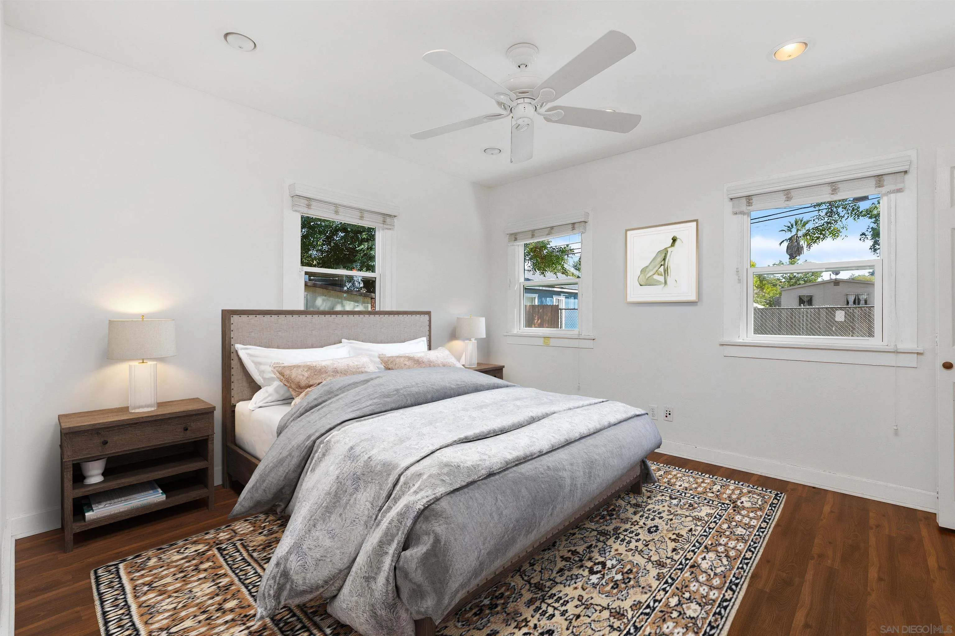 https://cdn.realtyfeed.com/cdn/127/250041990/f321bcb0a9f698016790ea6340dc836d.webp