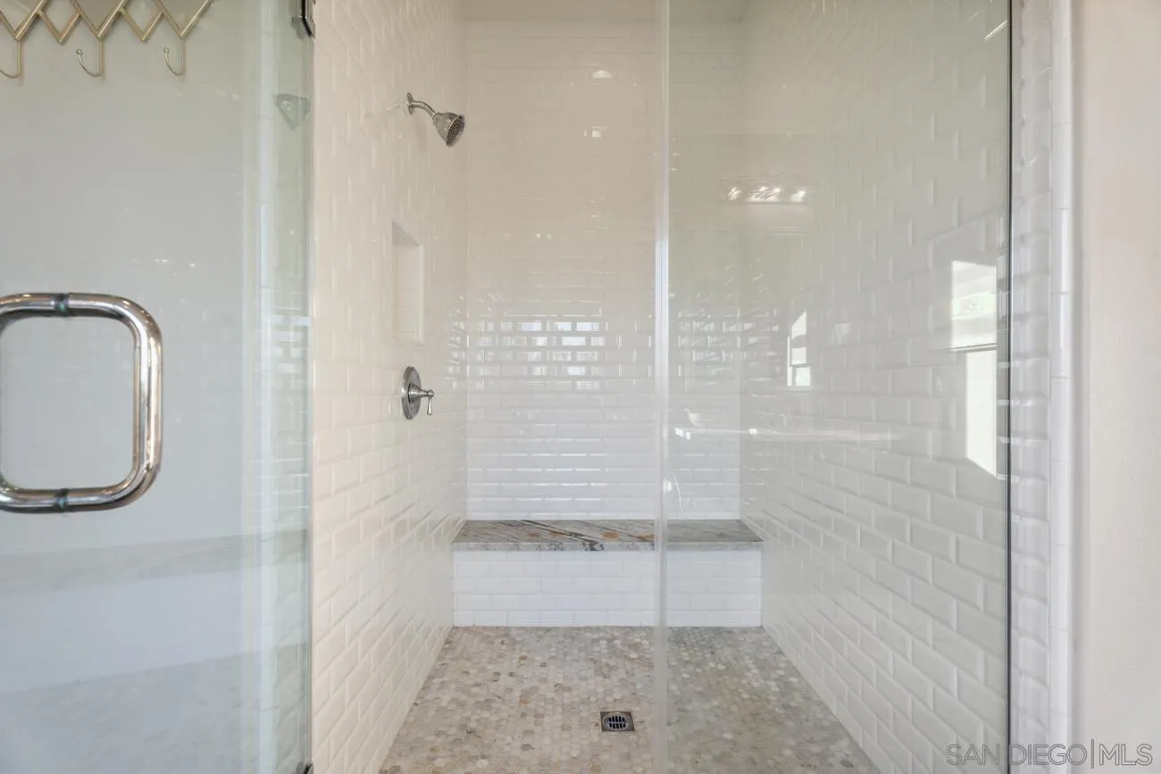https://cdn.realtyfeed.com/cdn/127/250041996/c933d96d6f1c099cf5d592ef69877b9a.webp
