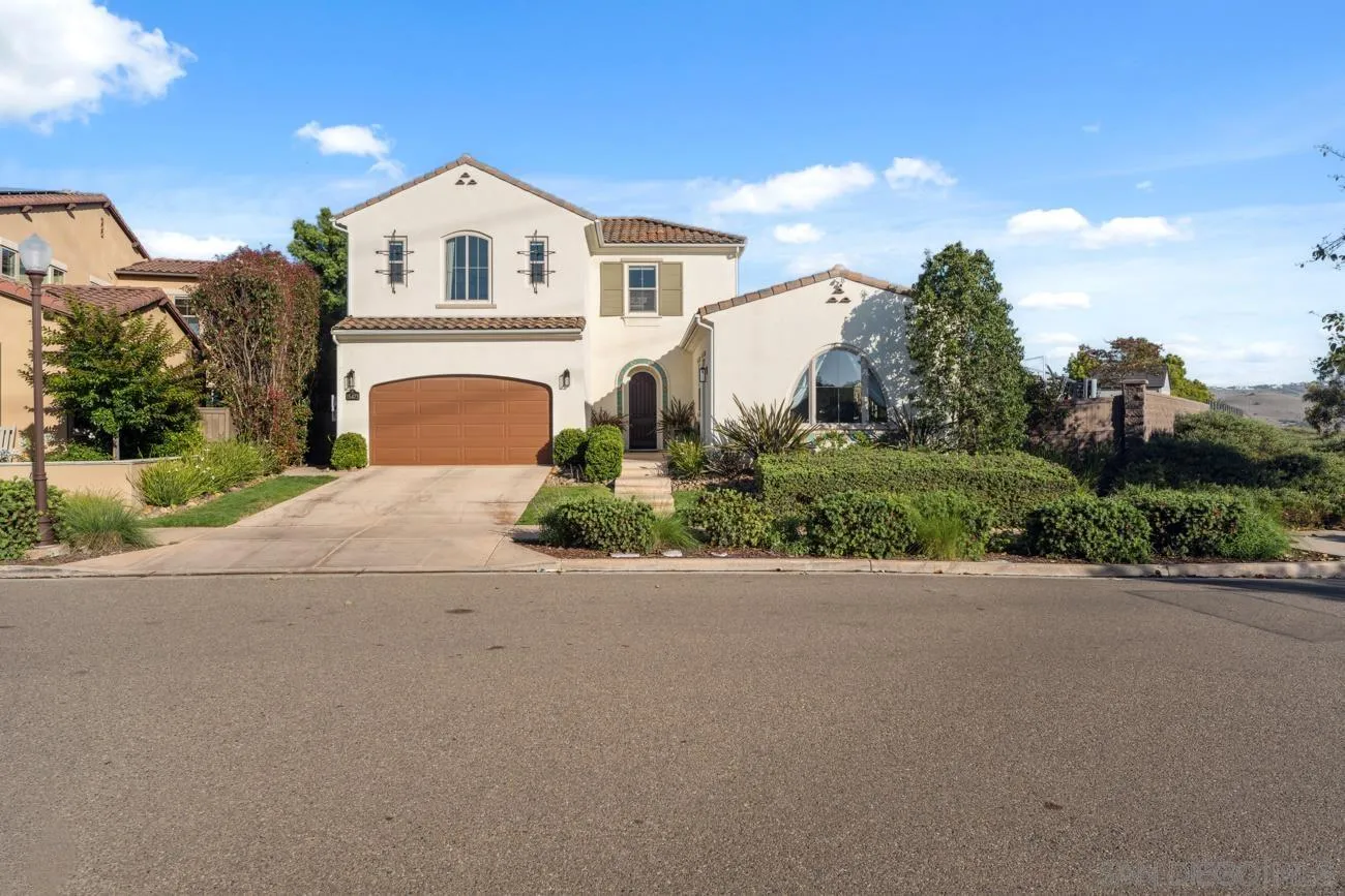 https://cdn.realtyfeed.com/cdn/127/250041996/ce9a95aba481b657ea7fe79e1e3d2351.webp
