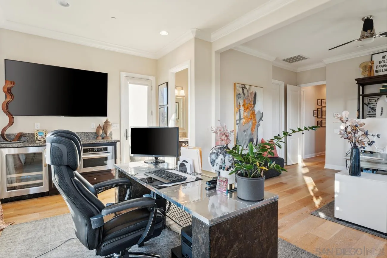 https://cdn.realtyfeed.com/cdn/127/250041996/d43db7829a128d083efef9ea29a828a1.webp