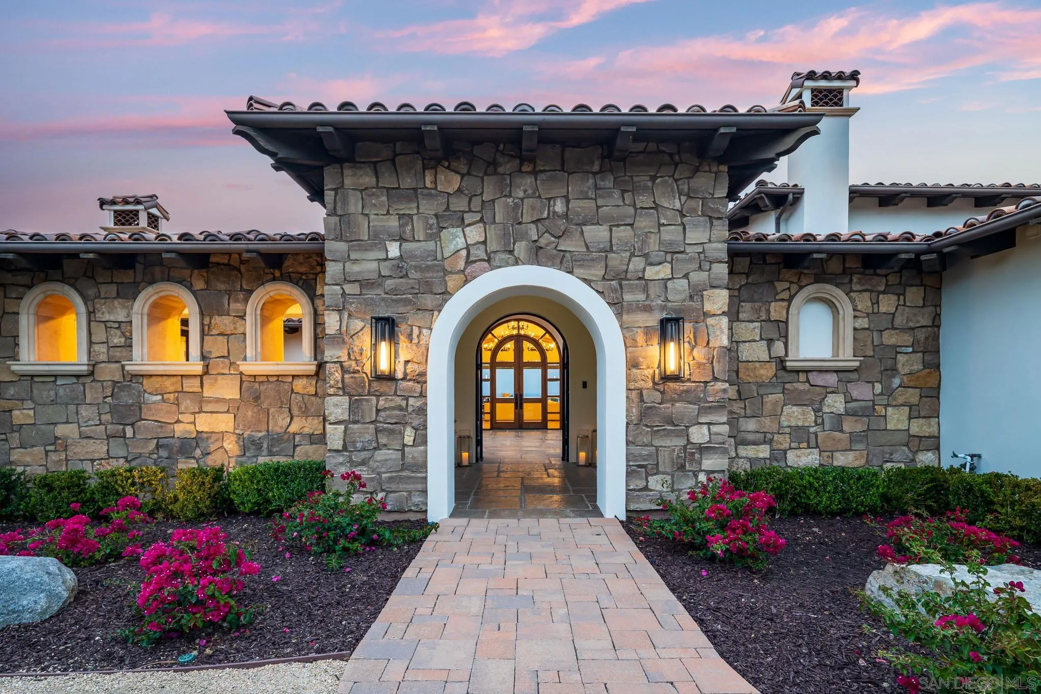 https://cdn.realtyfeed.com/cdn/127/250042001/a9ce7c23da113e698e6e1fb4d8cc92e1.webp