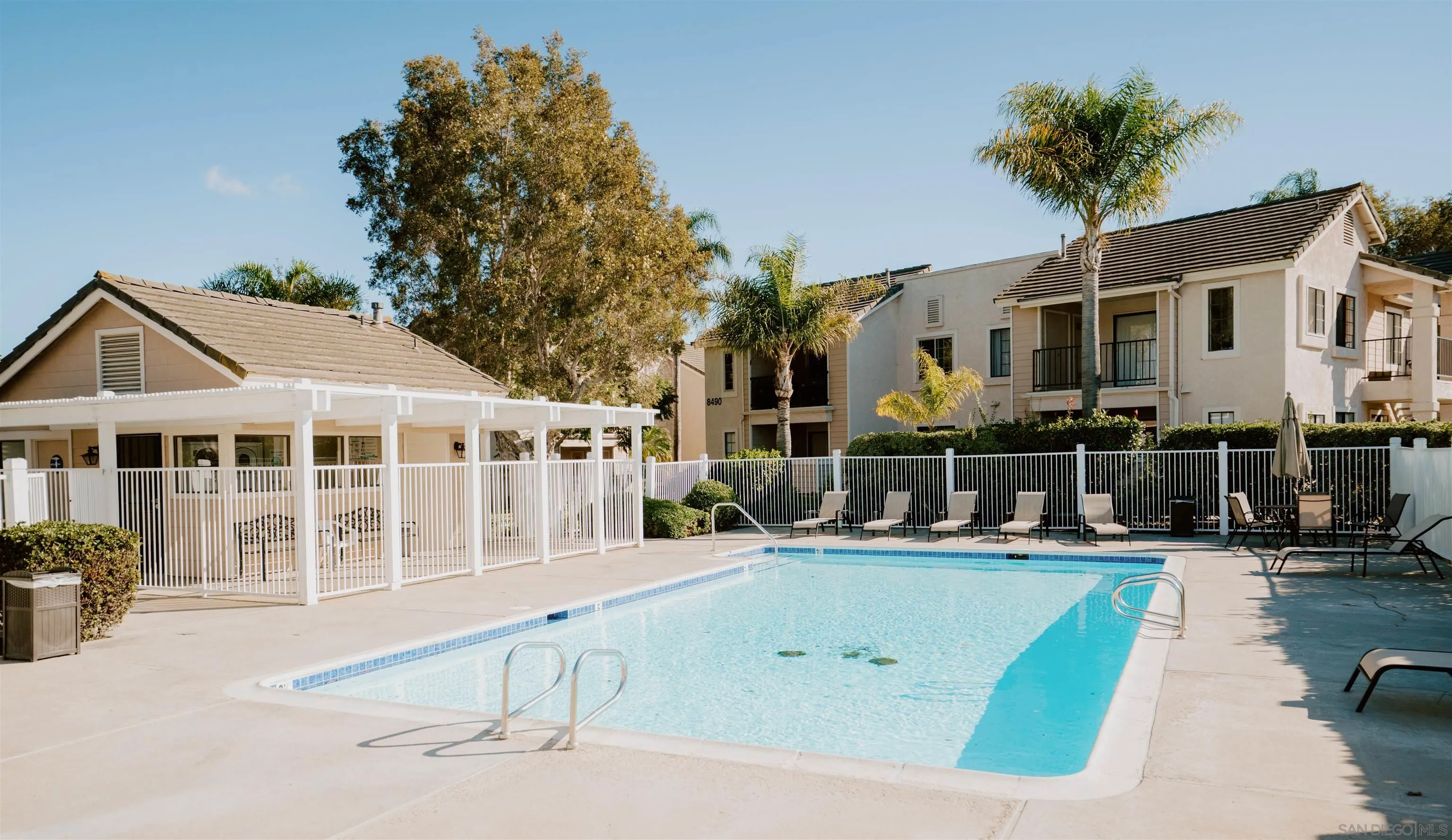 https://cdn.realtyfeed.com/cdn/127/250042010/d61d458c3242fe4ec7209eb70a0233b5.webp
