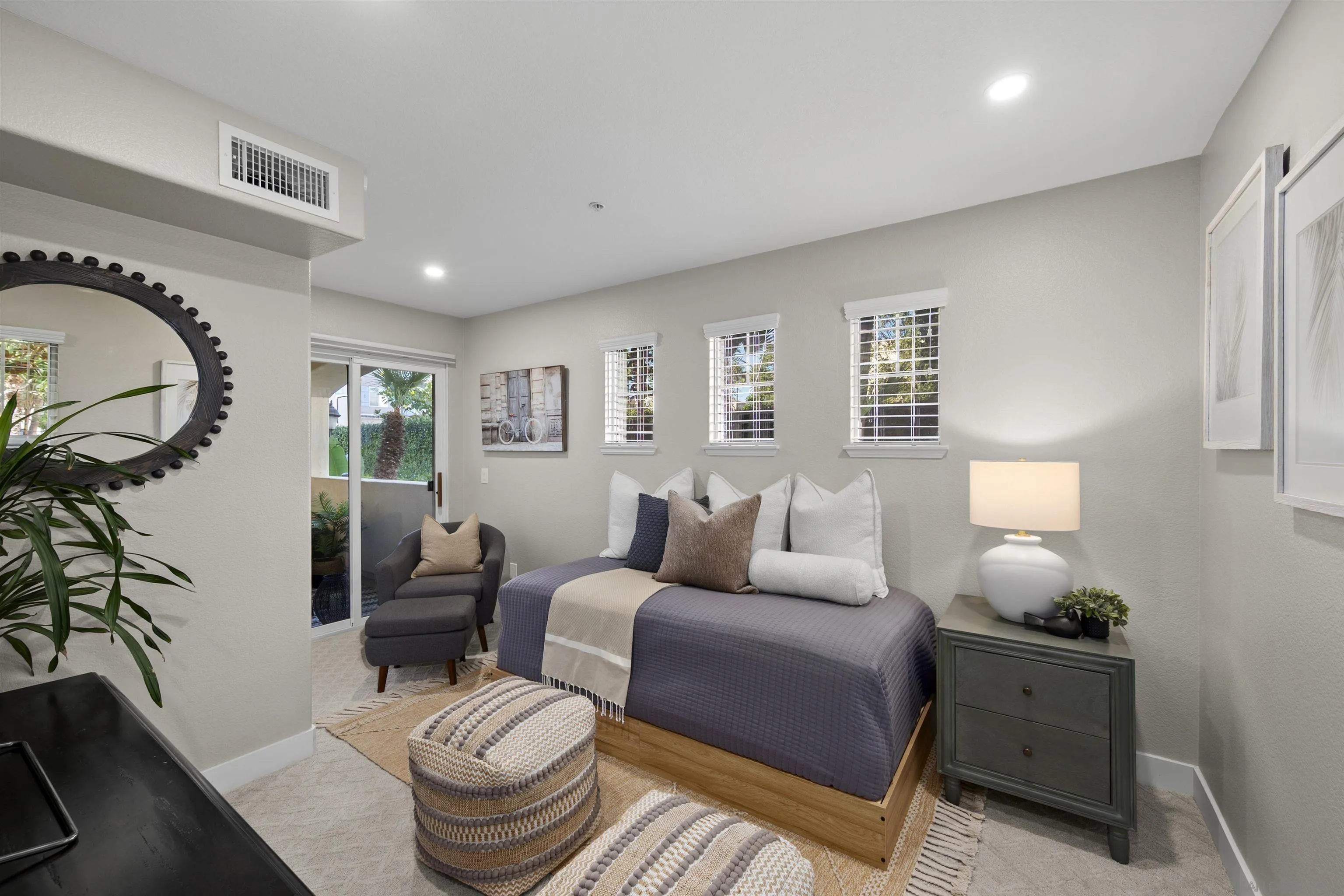 Photo #4: 250042014 Listing 