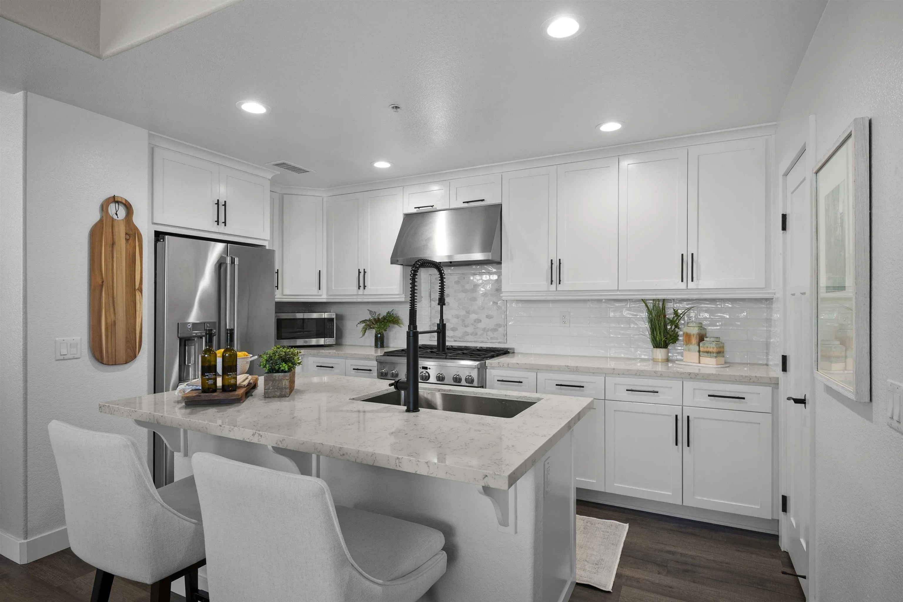 https://cdn.realtyfeed.com/cdn/127/250042014/41cb6bc095292db892f9d6e1ccd9df6c.webp