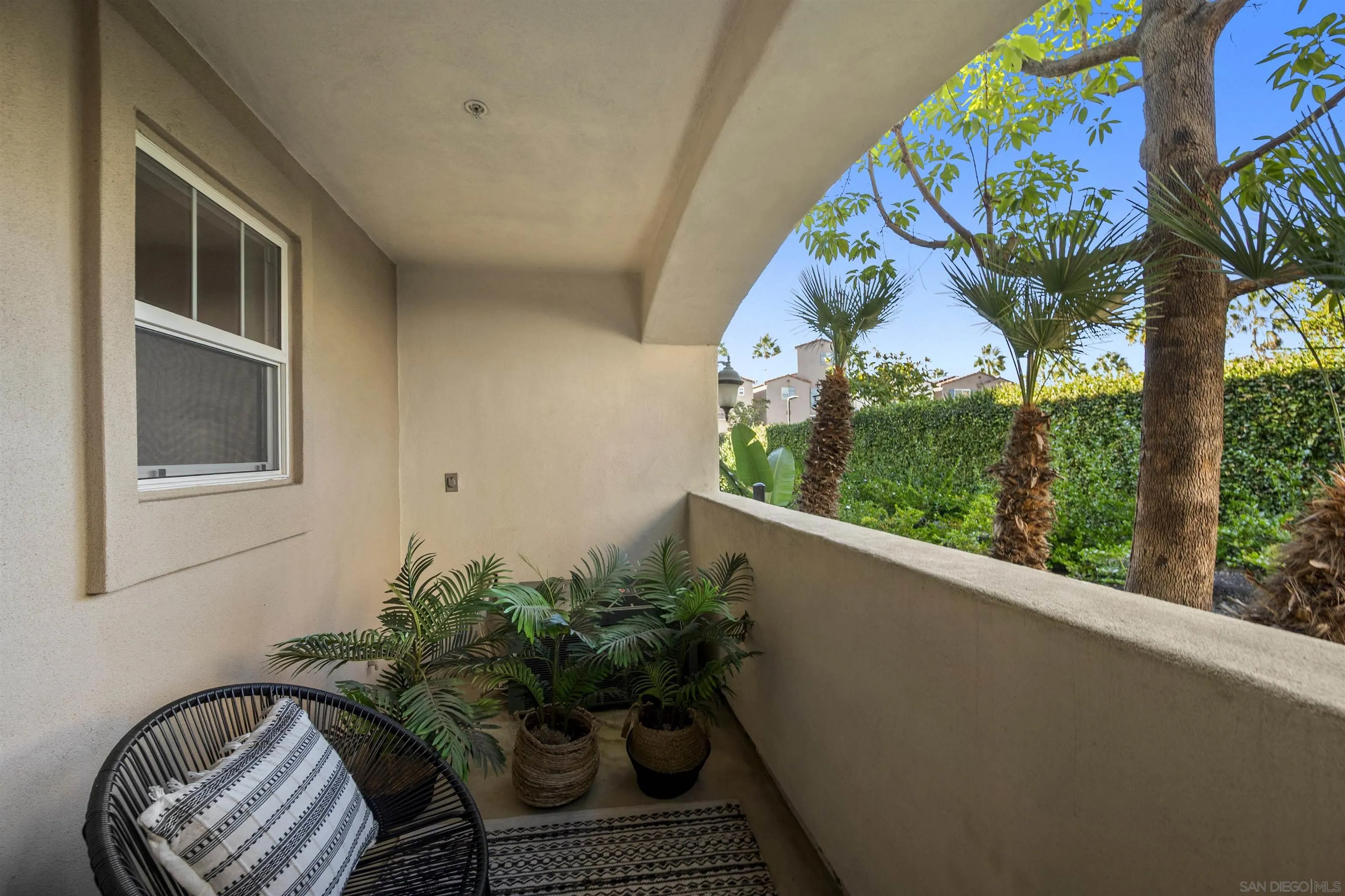 Photo #5: 250042014 Listing 