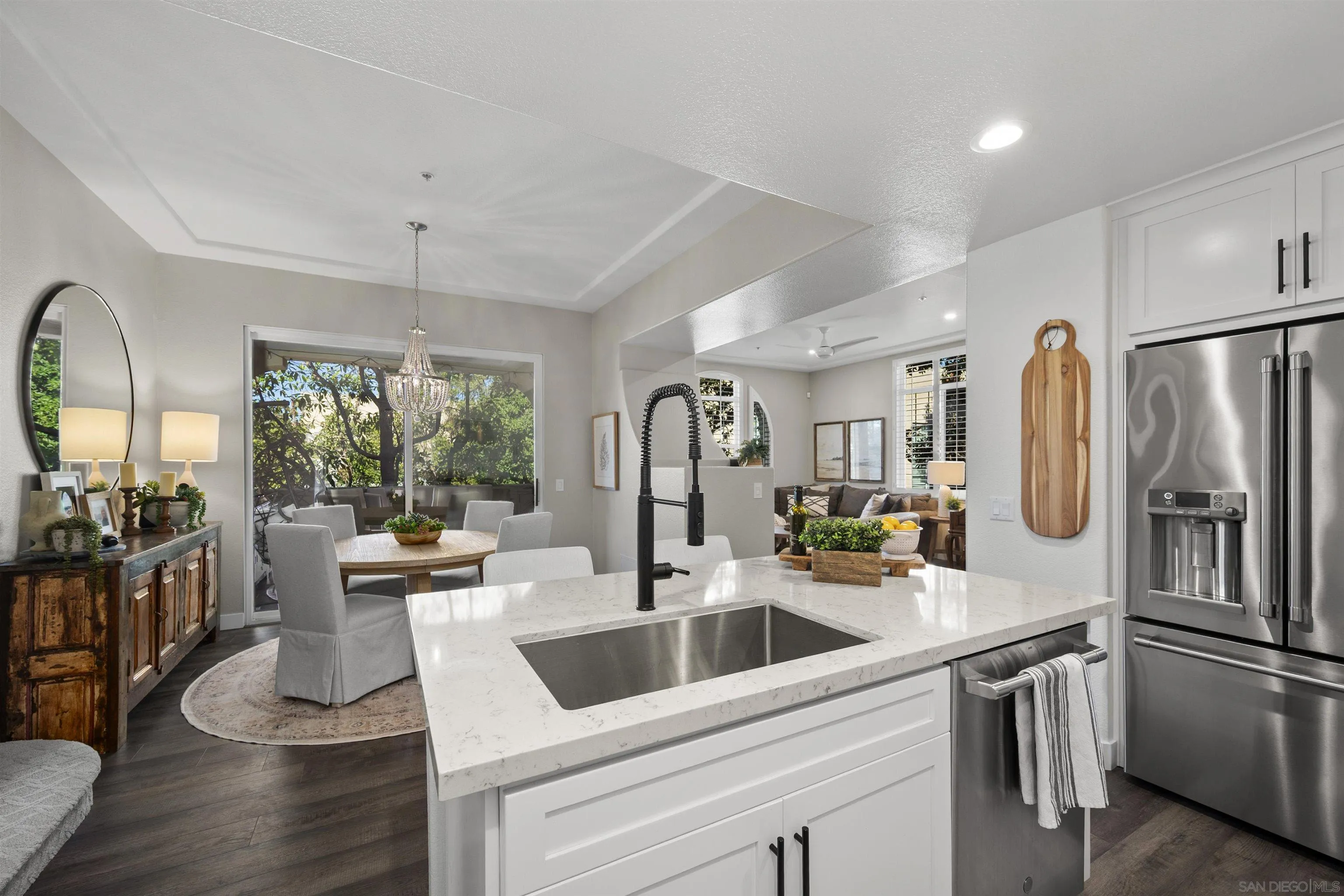 https://cdn.realtyfeed.com/cdn/127/250042014/e83c26c71e146bc9e9d6148dd81895ac.webp