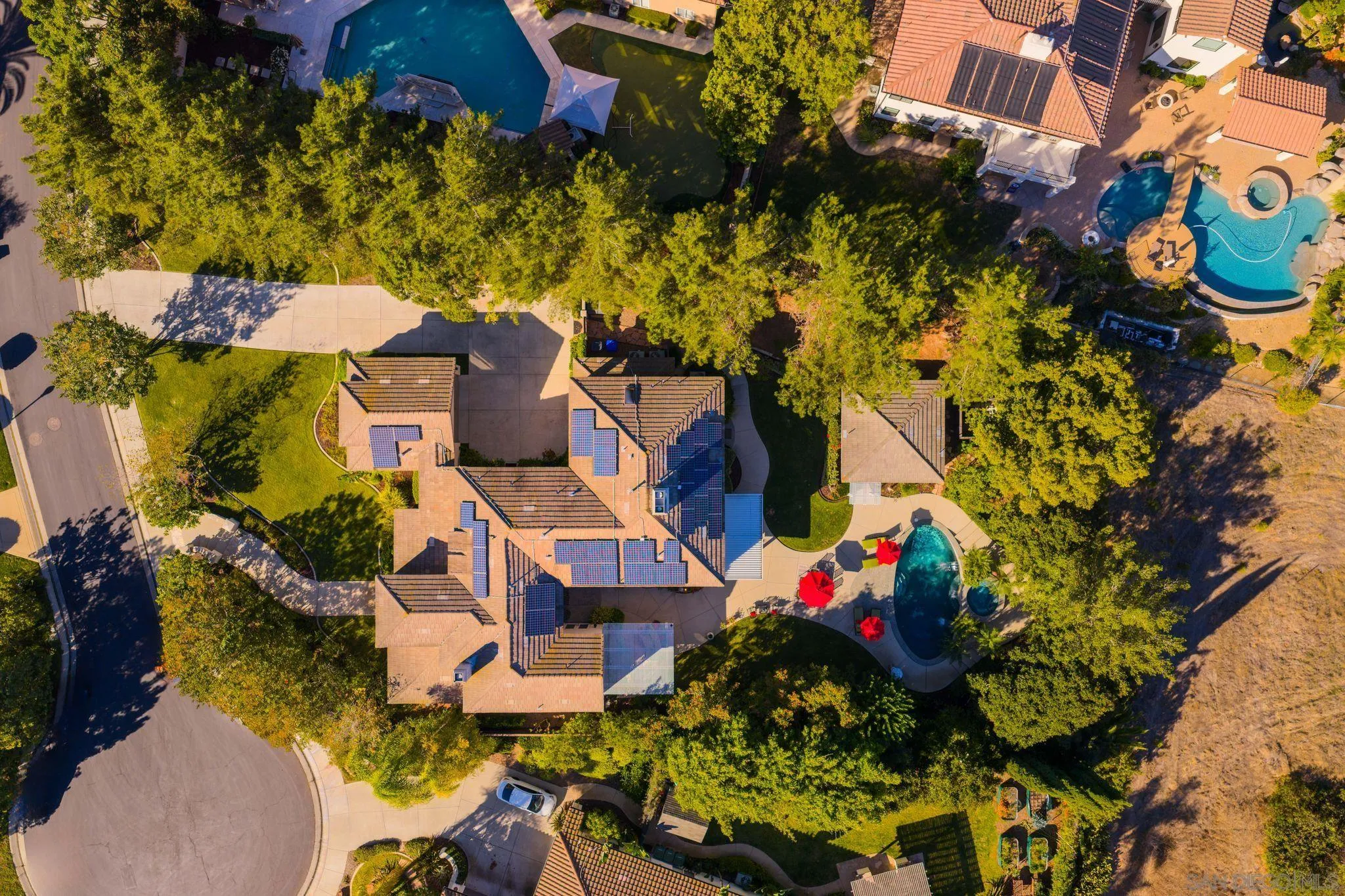 https://cdn.realtyfeed.com/cdn/127/250042016/718ea0fa5164b3c664a7b2cbd051a7ed.webp