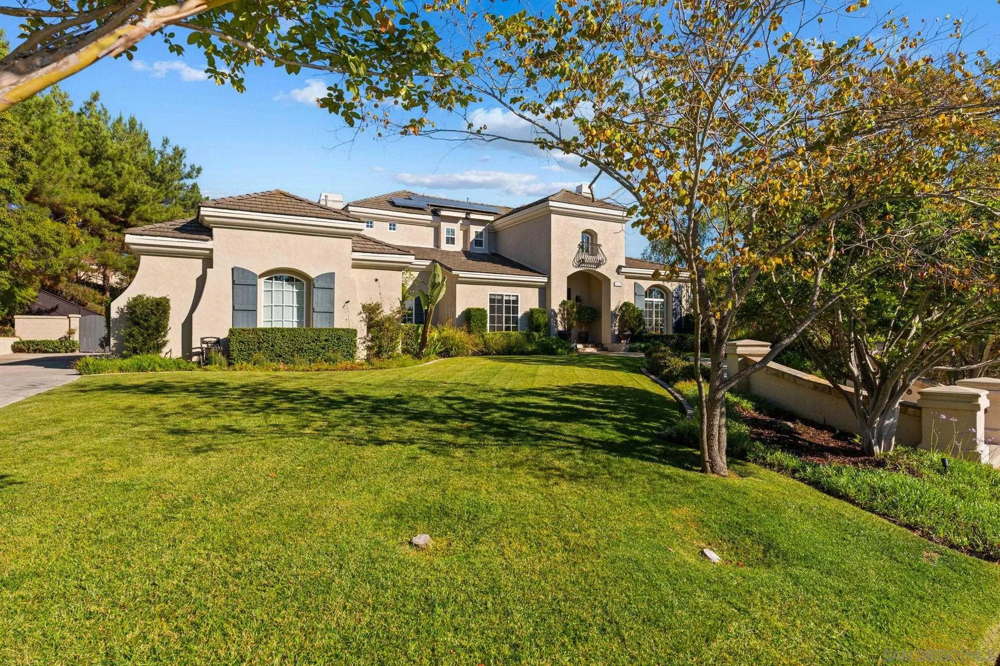 https://cdn.realtyfeed.com/cdn/127/250042016/b8405f6ce0f8c5484e57f7ba4a1930ea.webp