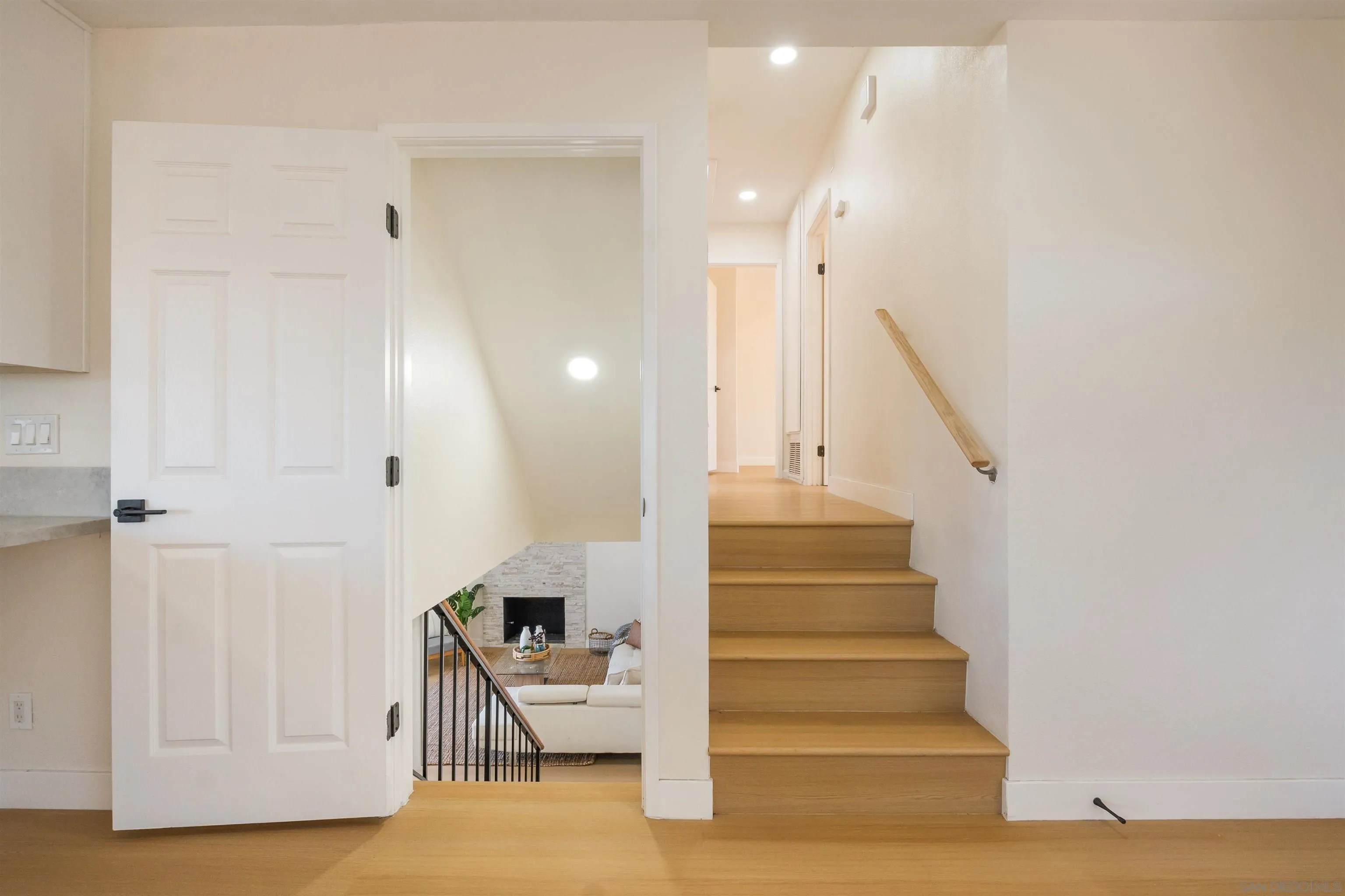https://cdn.realtyfeed.com/cdn/127/250042017/e46244517c81b8d3676ad21963b6fbcc.webp