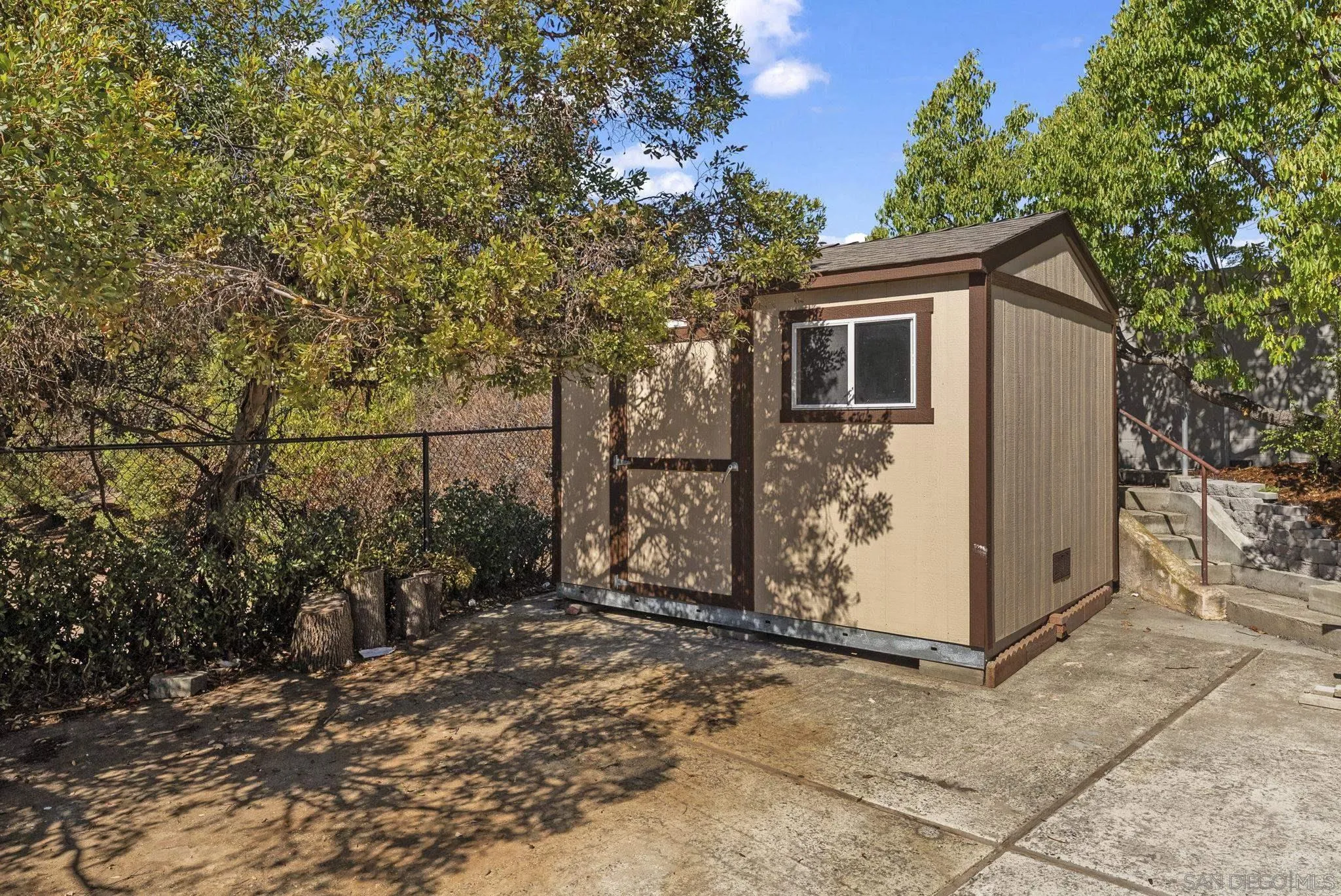 https://cdn.realtyfeed.com/cdn/127/250042019/8cea68e1085184af456bcf7b402ef1c7.webp