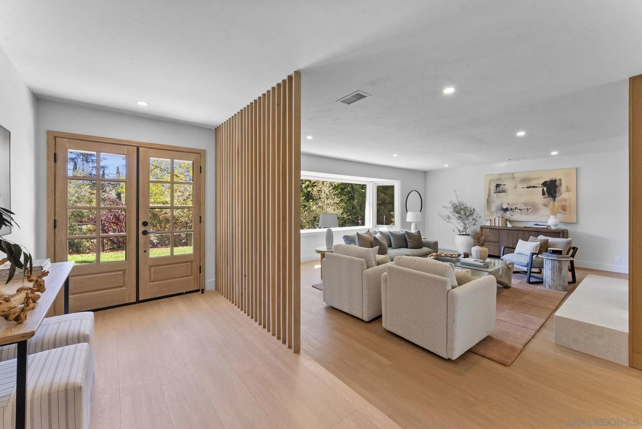 https://cdn.realtyfeed.com/cdn/127/250042019/97761167b04ea49b2242b0c3b01fb676.webp