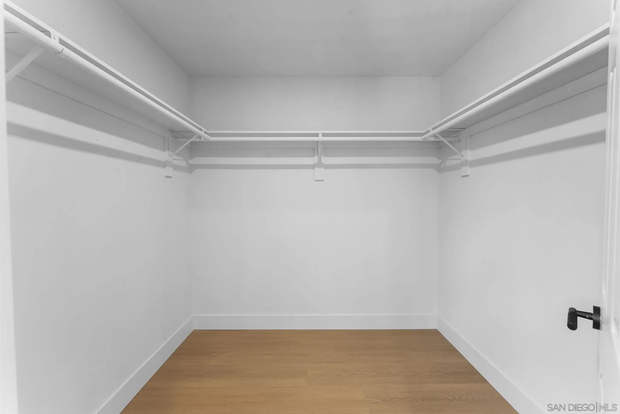 https://cdn.realtyfeed.com/cdn/127/250042019/ac5d7bff8ba830e09f7673e9bdf6a539.webp