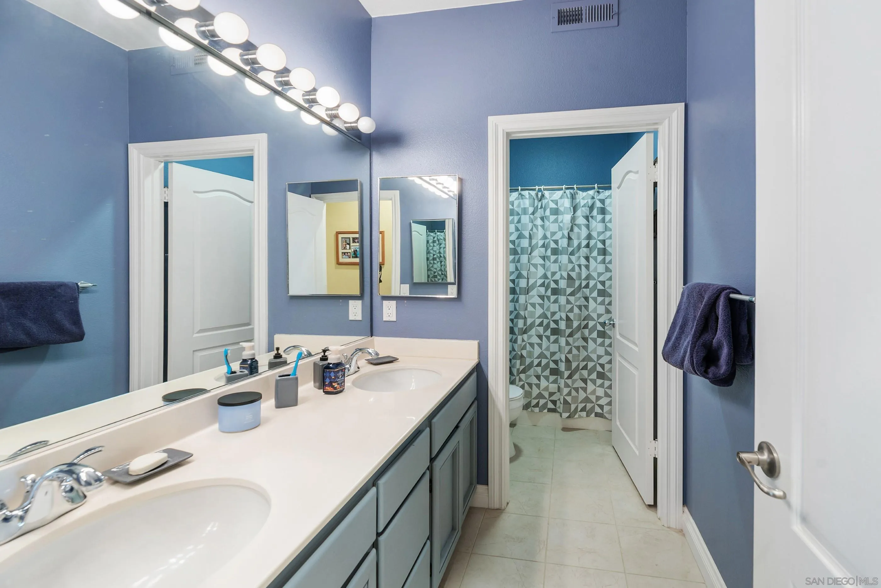 https://cdn.realtyfeed.com/cdn/127/250042020/41fd311507dca2733ac6122aa652b92a.webp