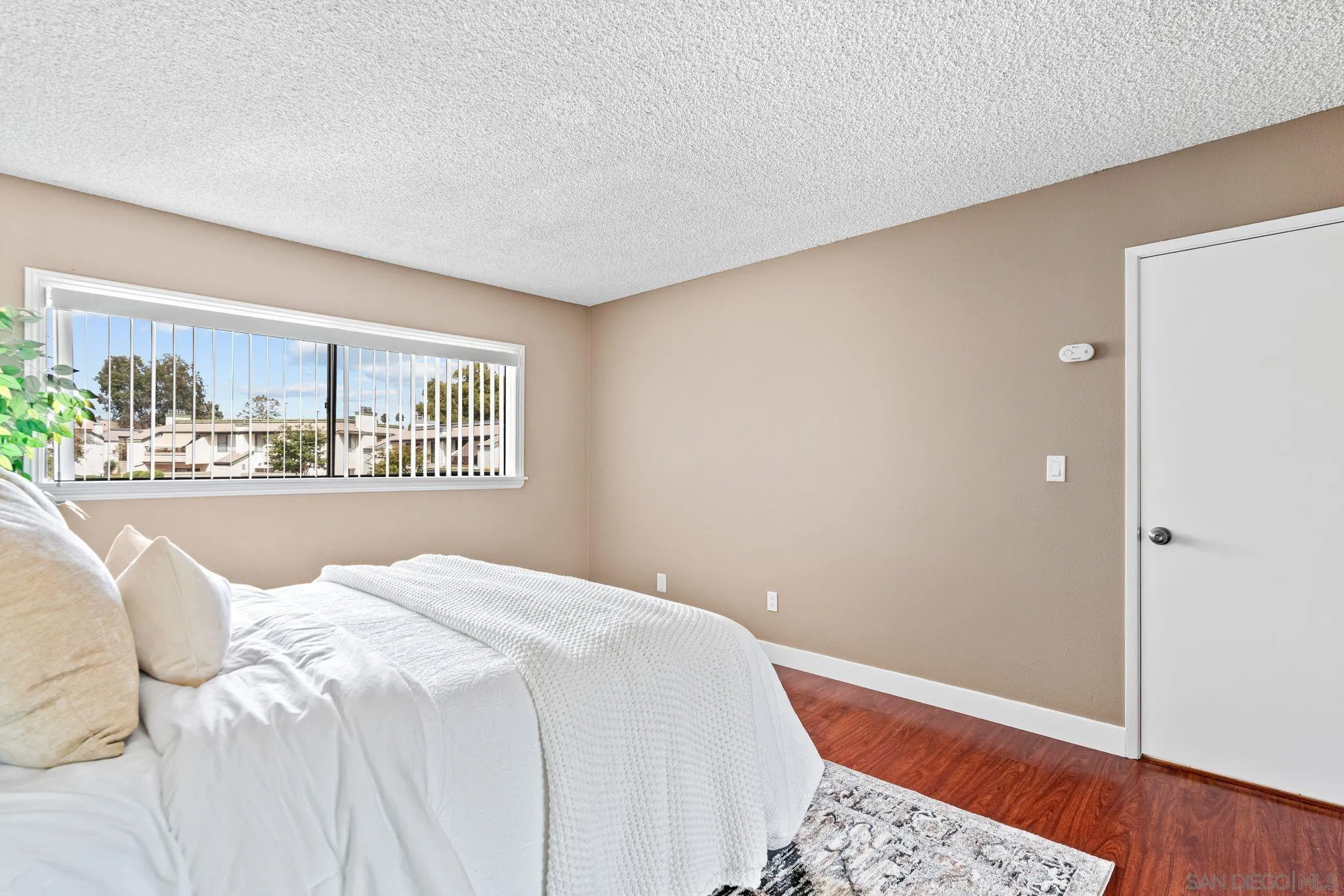 https://cdn.realtyfeed.com/cdn/127/250042021/073d480413bf17dc5d0db2b635ed52cb.webp