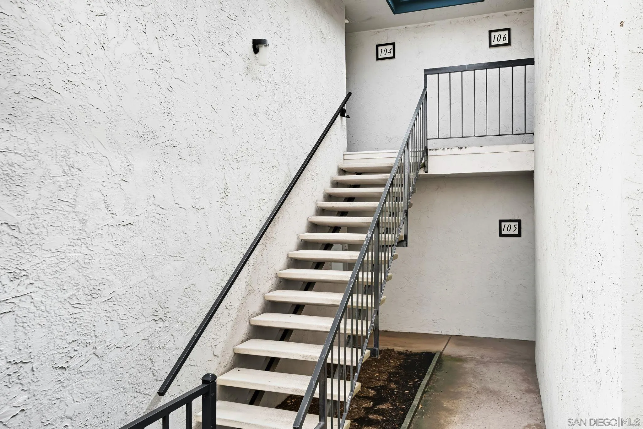 https://cdn.realtyfeed.com/cdn/127/250042021/b80cffbe99f492759ad93d9982103da2.webp