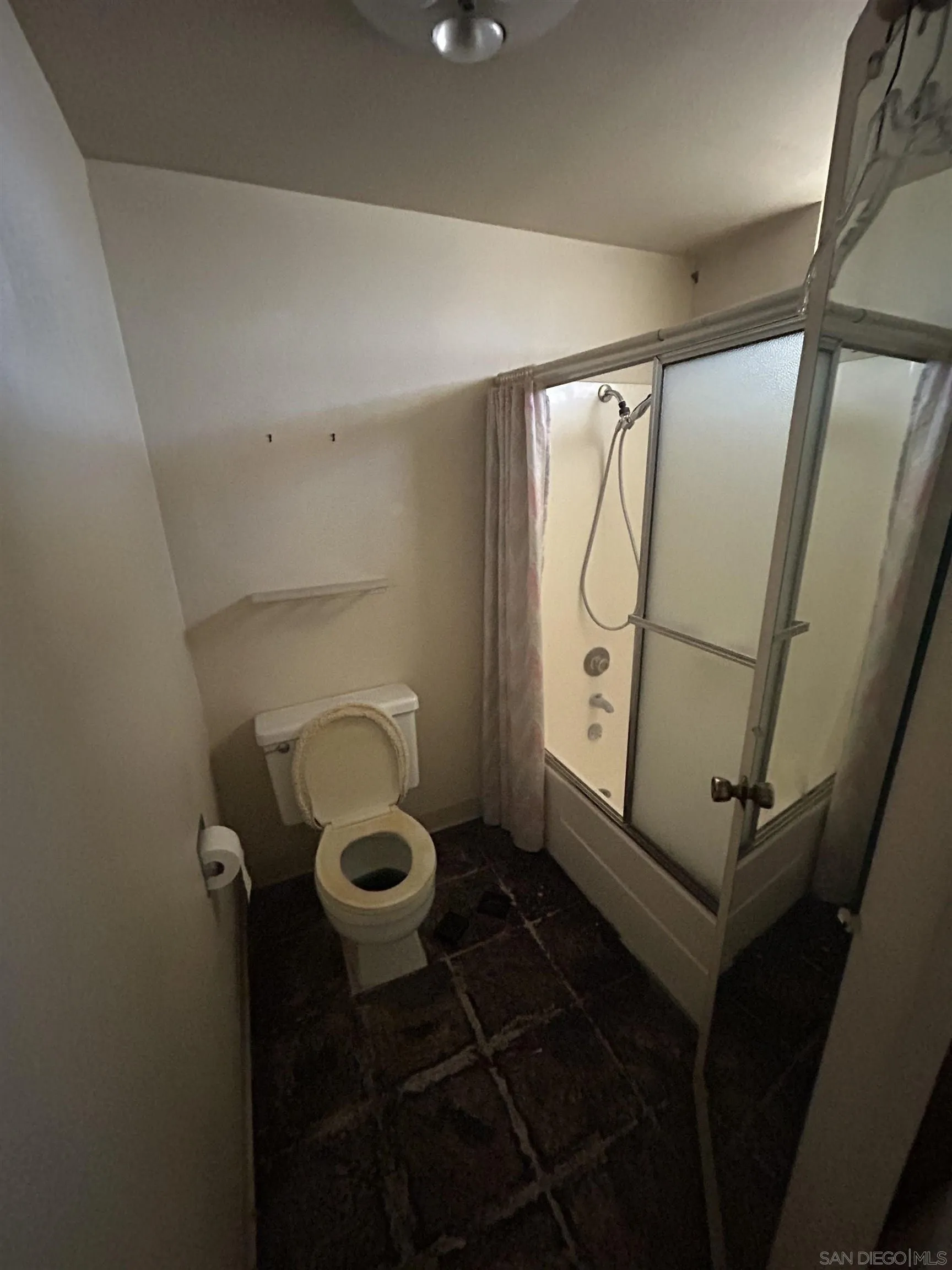 https://cdn.realtyfeed.com/cdn/127/250042022/00f944e07af29cd33d6e7581decff801.webp