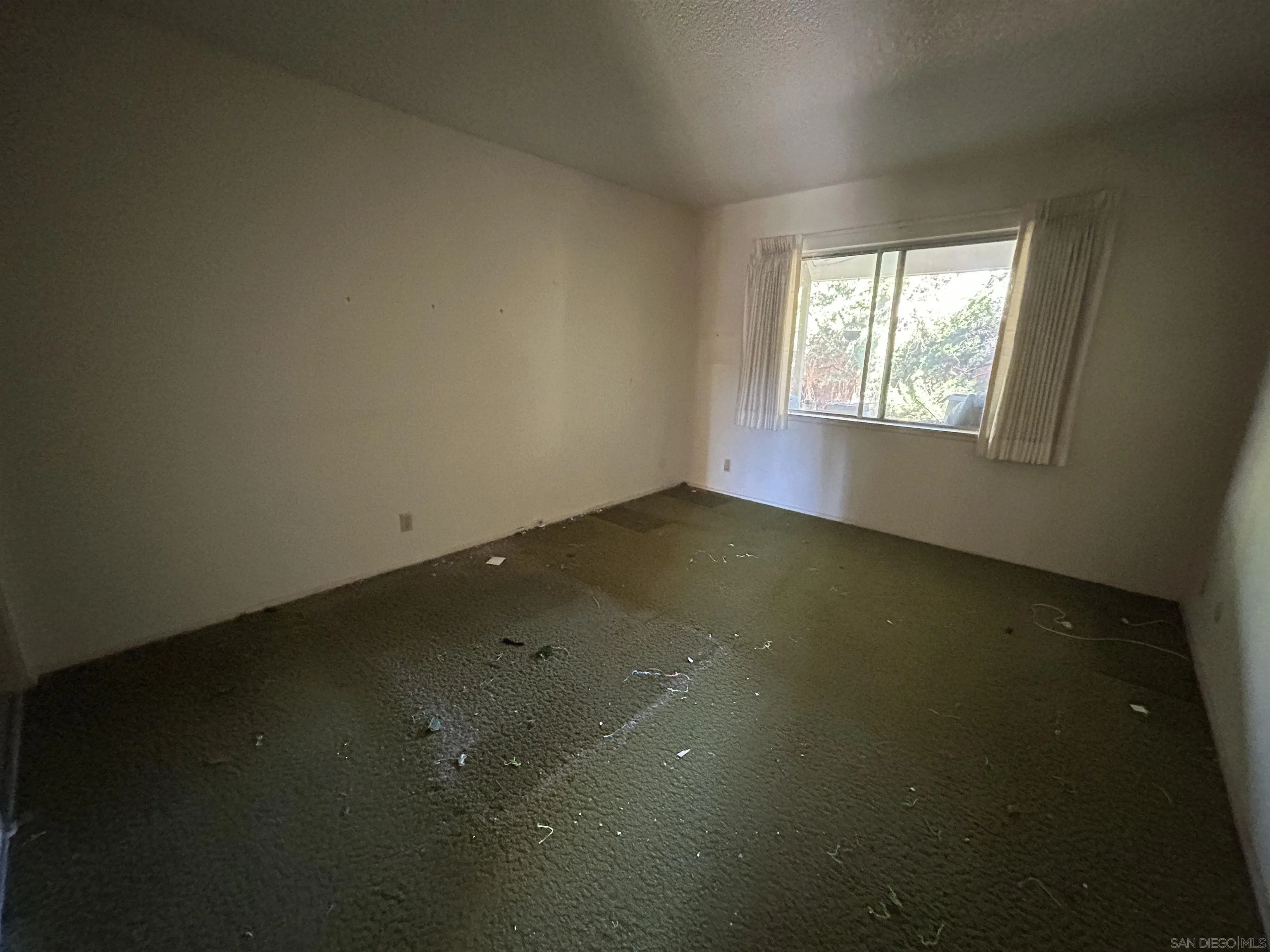 https://cdn.realtyfeed.com/cdn/127/250042022/873a0eab14ad6cb88cbc08908d51d85b.webp