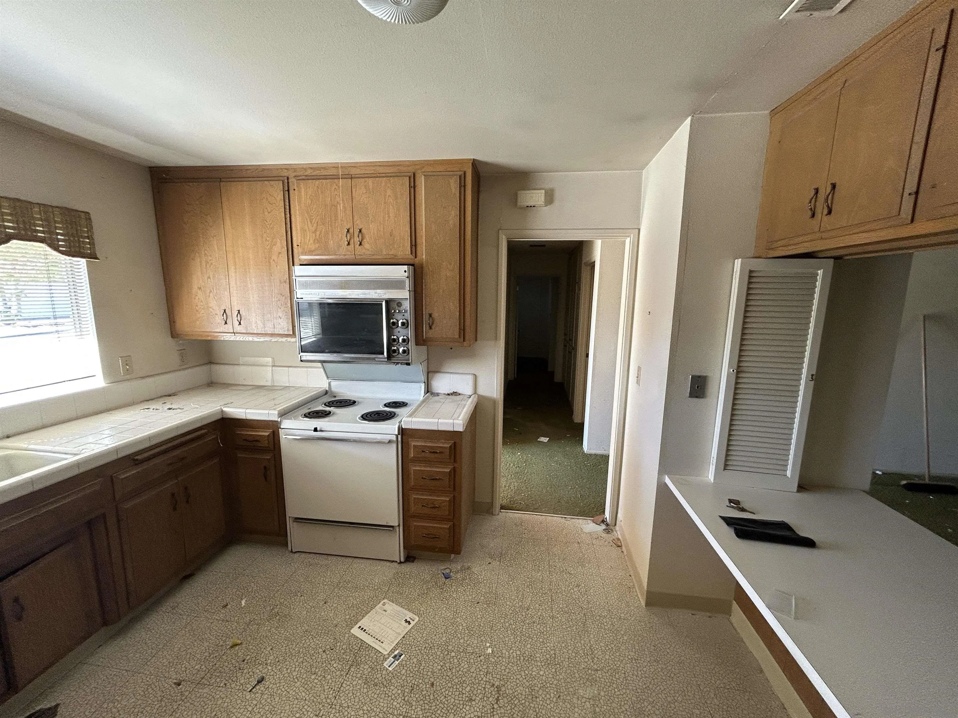 https://cdn.realtyfeed.com/cdn/127/250042022/e5400c3209aa925d7c374b92aebe5aab.webp