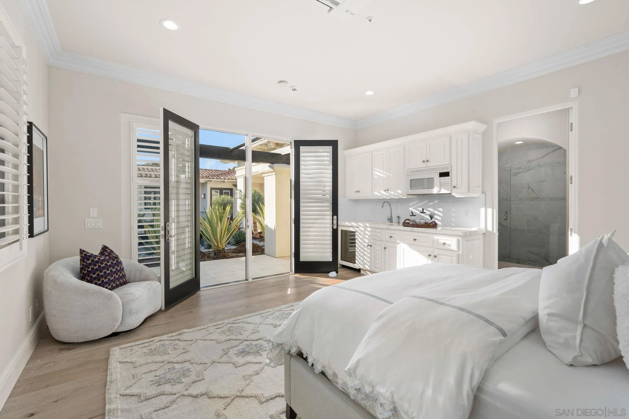 https://cdn.realtyfeed.com/cdn/127/250042023/3e847d0ade71eabe60e299af4571d8c6.webp
