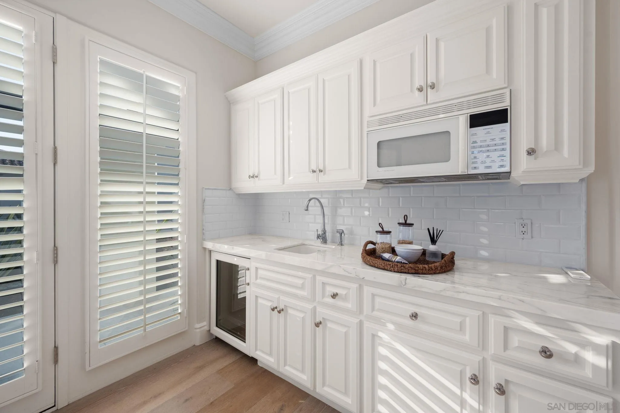 https://cdn.realtyfeed.com/cdn/127/250042023/da7c3ac6aee9e453b2b7d882fb57c89b.webp