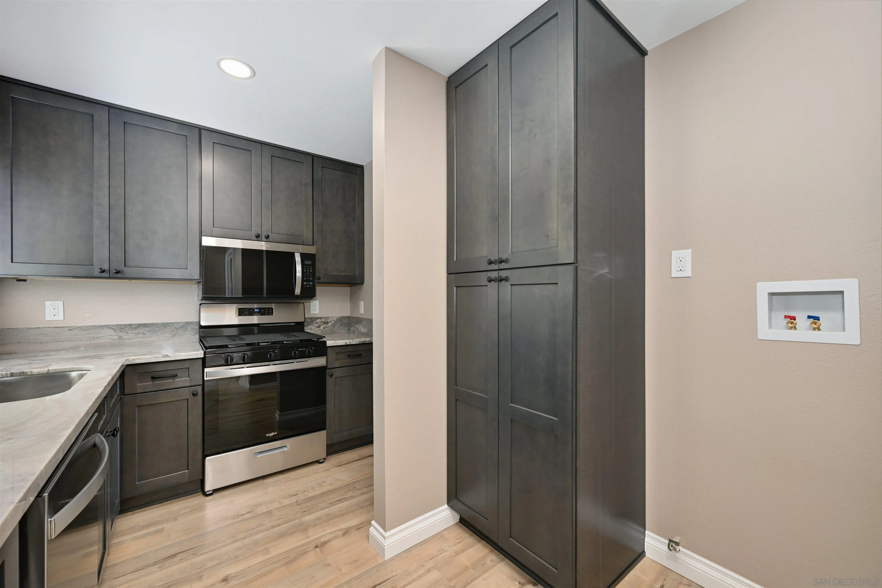 Photo #6: 250042026 Listing 