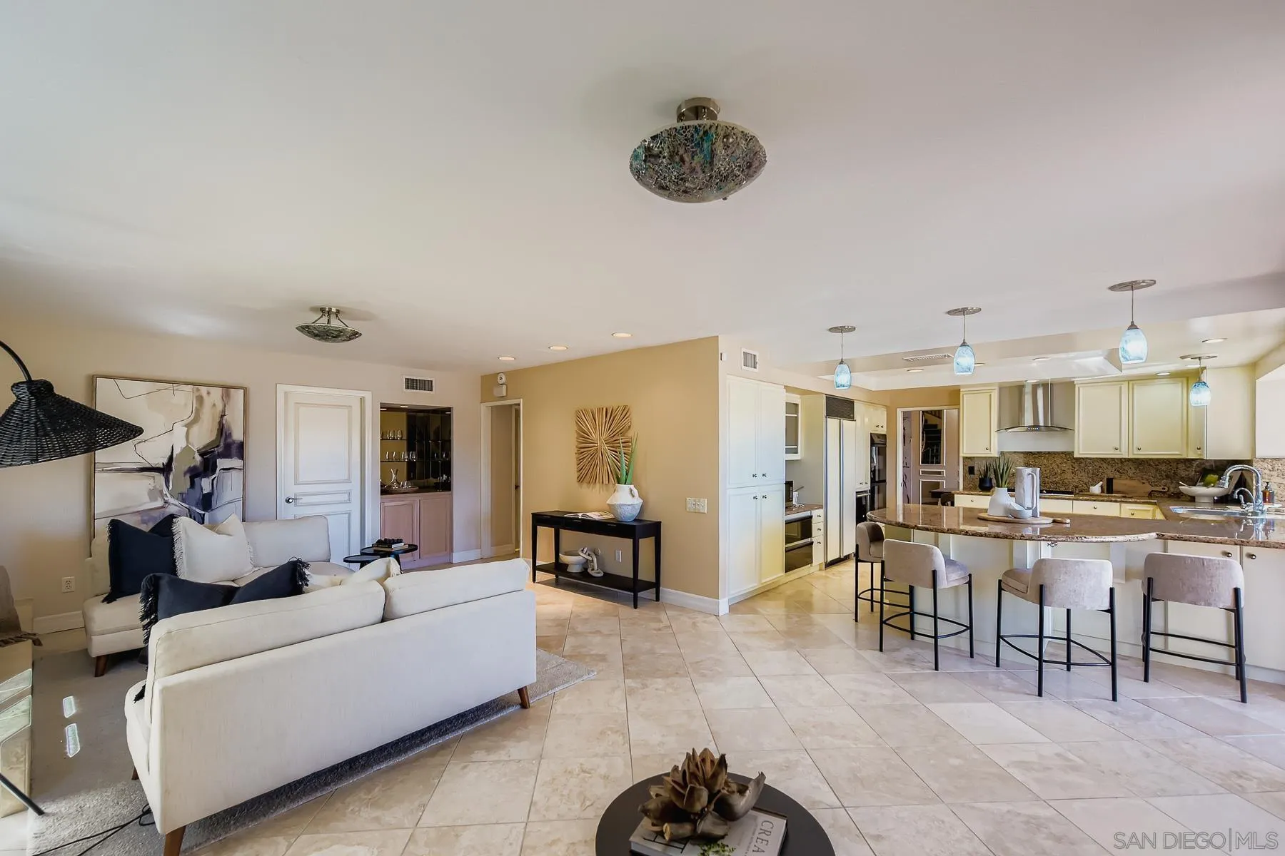 https://cdn.realtyfeed.com/cdn/127/250042027/24cf114bf33abf062e773d6cb89d6bab.webp